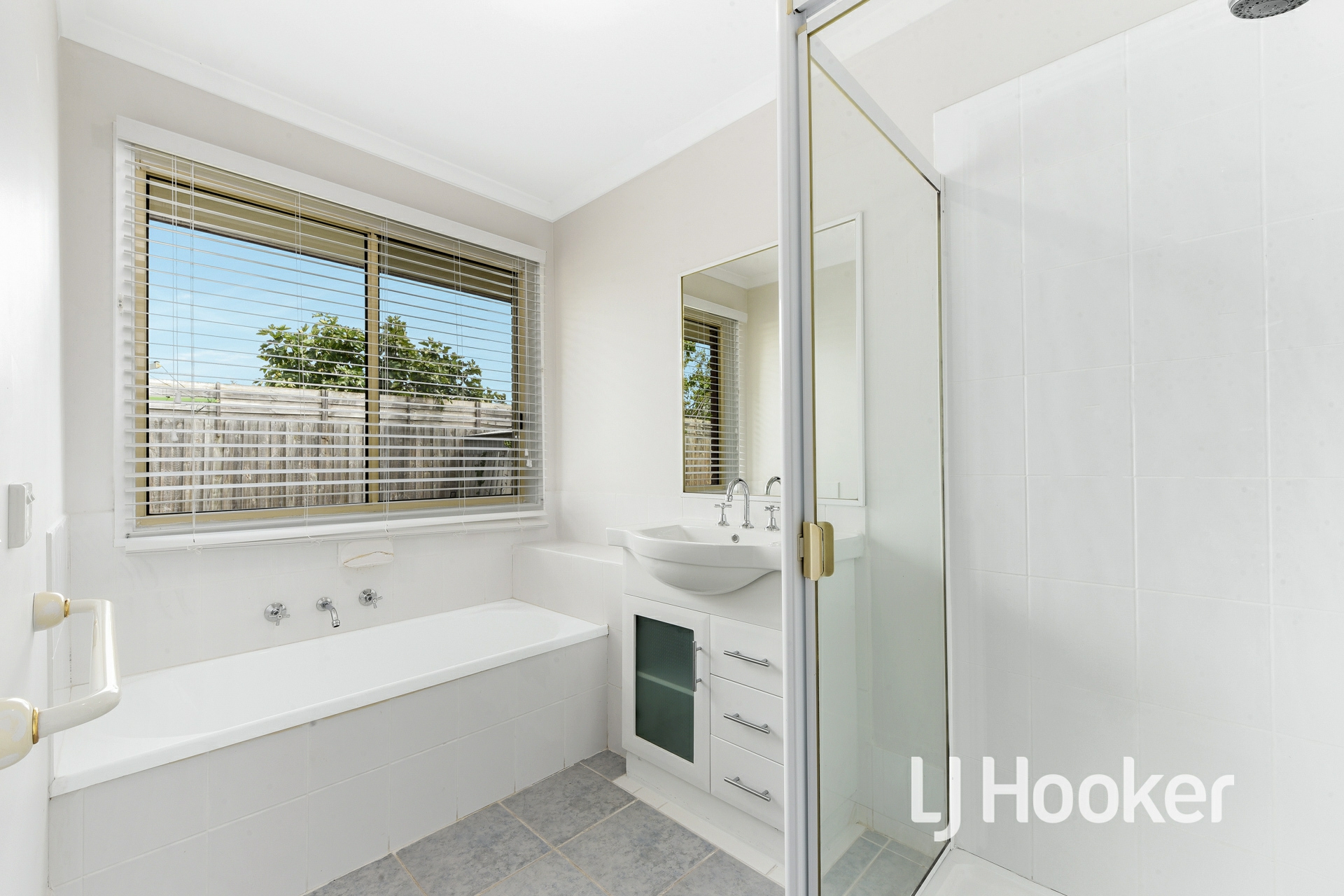 65 Greenwood Drive, CARRUM DOWNS