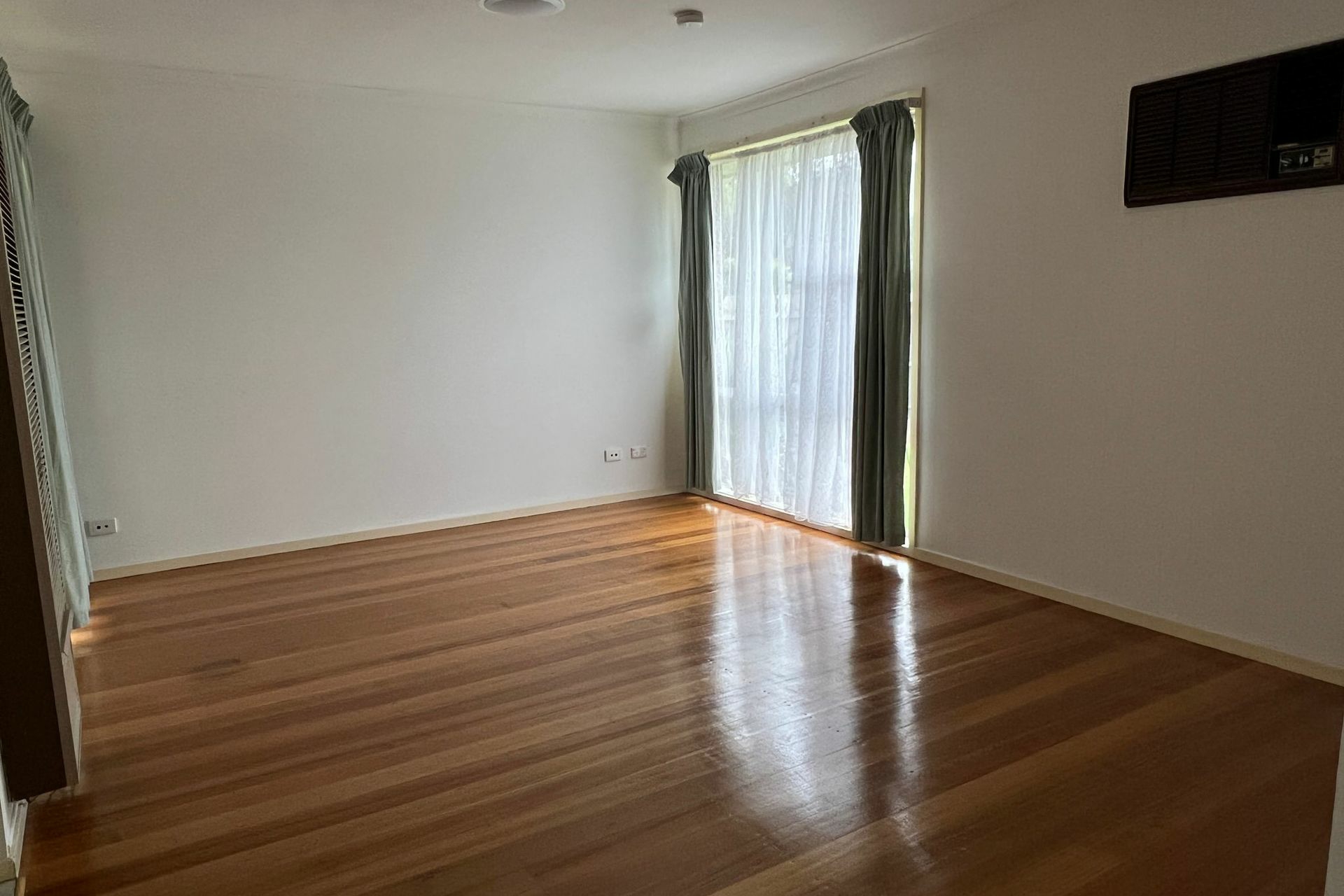 135 Somerville Road, HAMPTON PARK