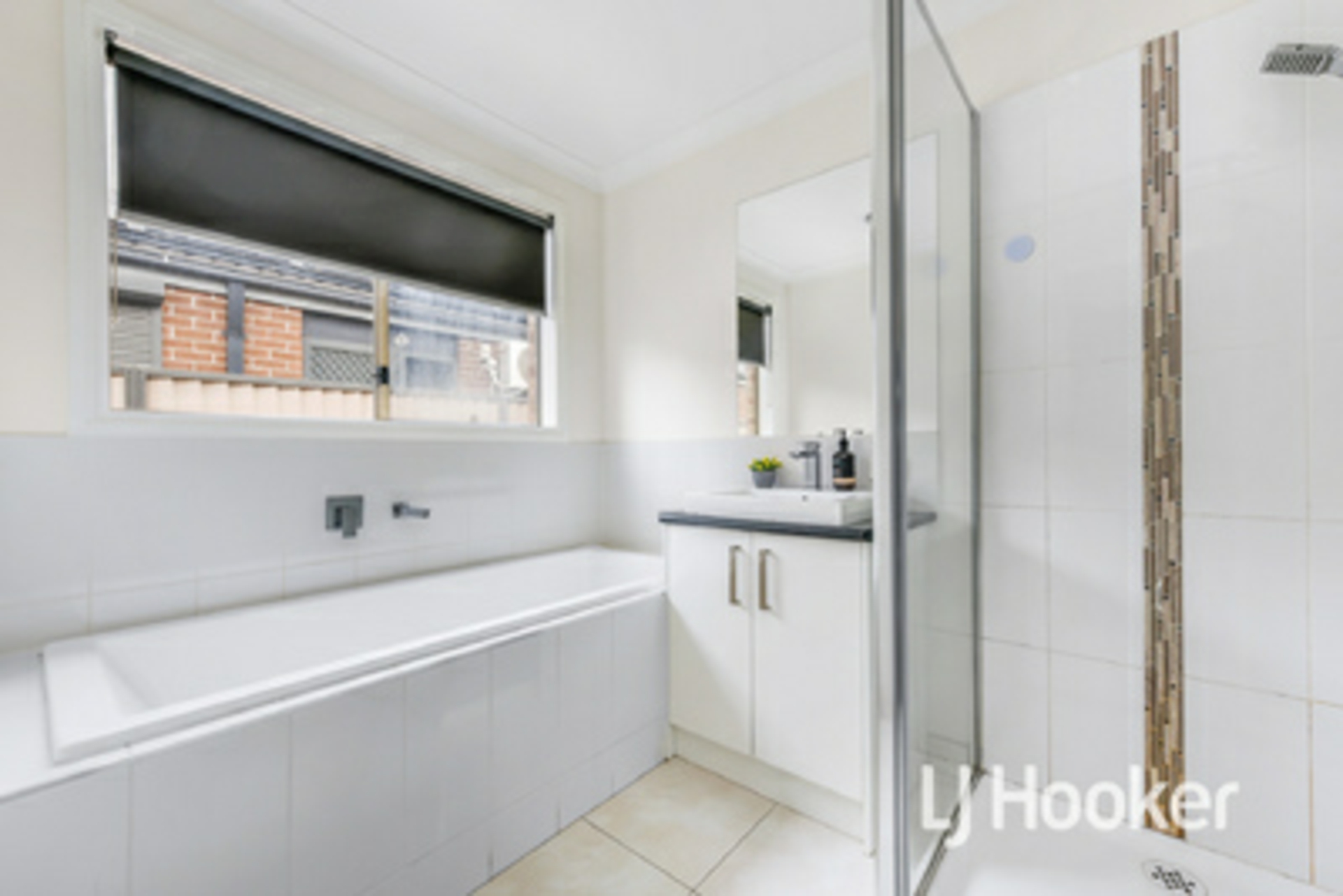 56 Andretti Avenue, LYNBROOK