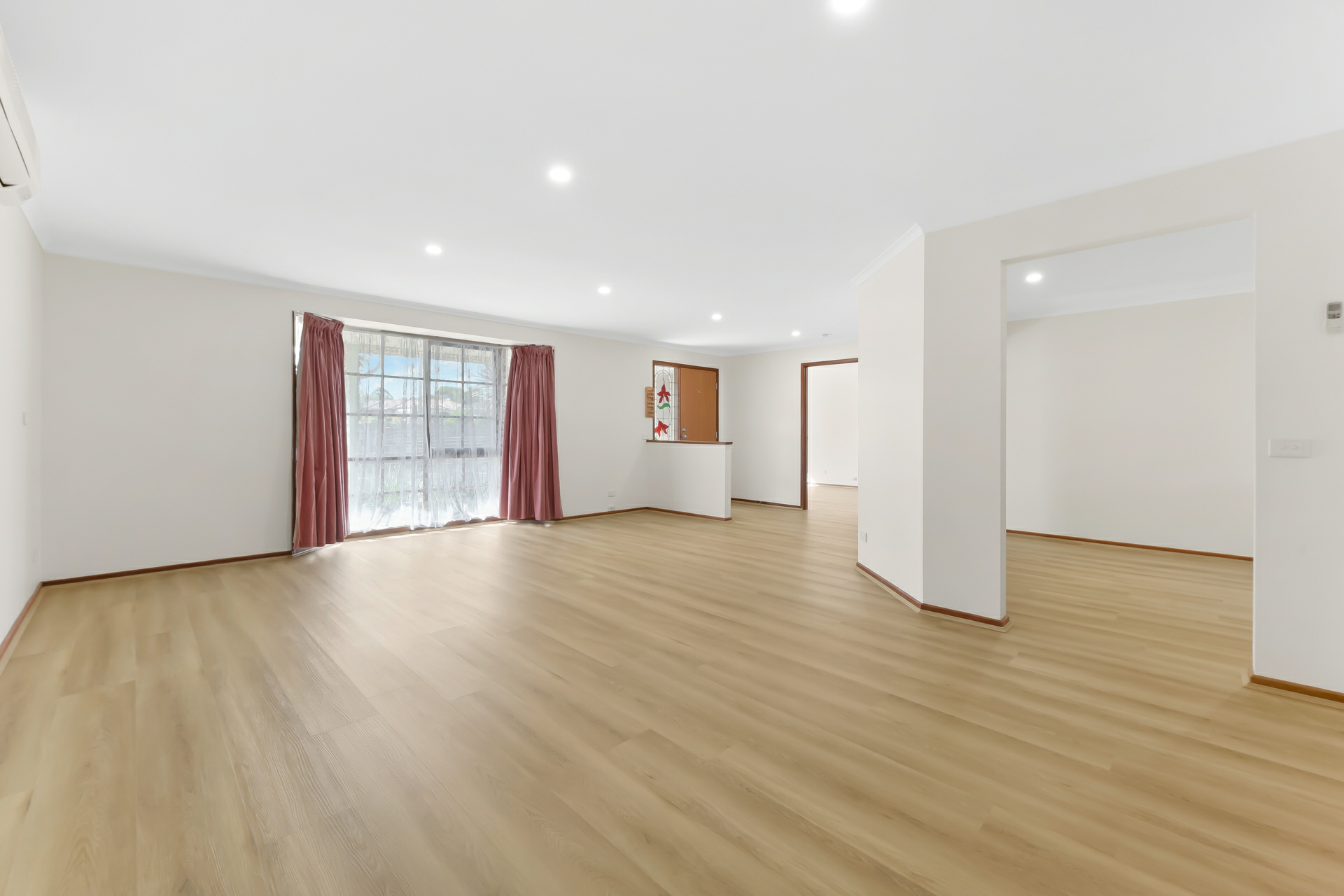 16 Lauren Drive, HAMPTON PARK
