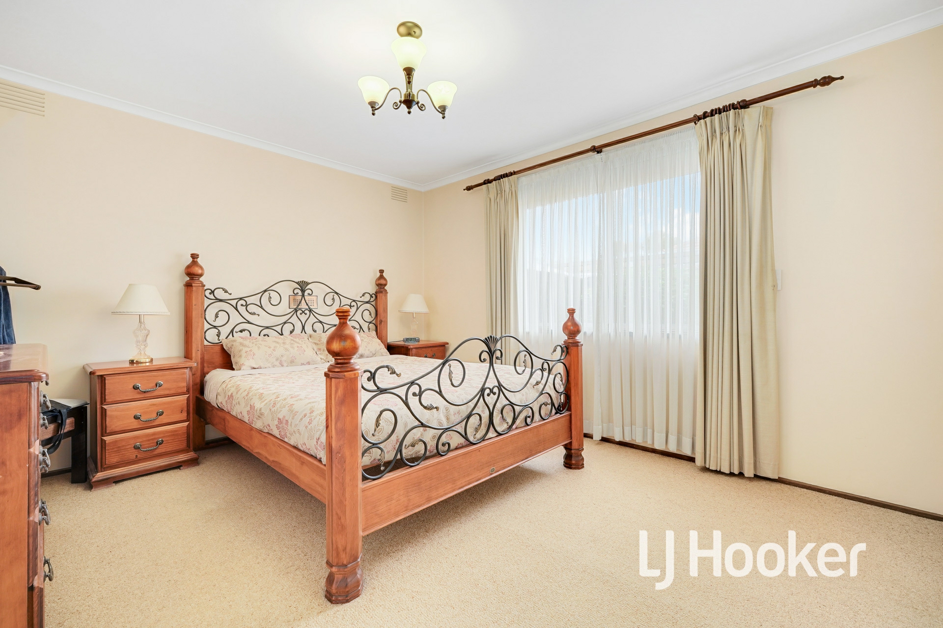 84 Charles Green Avenue, ENDEAVOUR HILLS