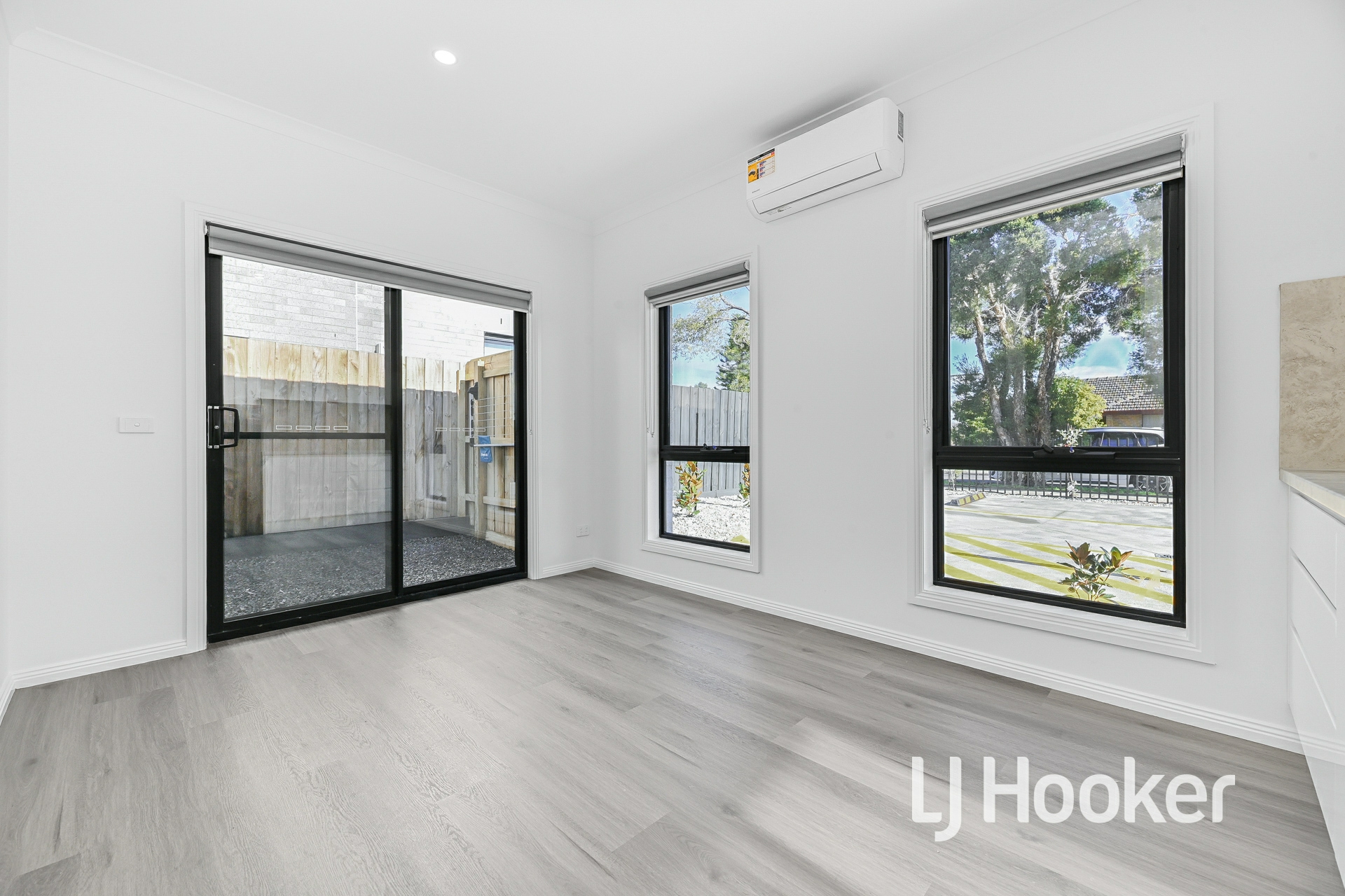 28 Scott Street — photo 12 of 20
