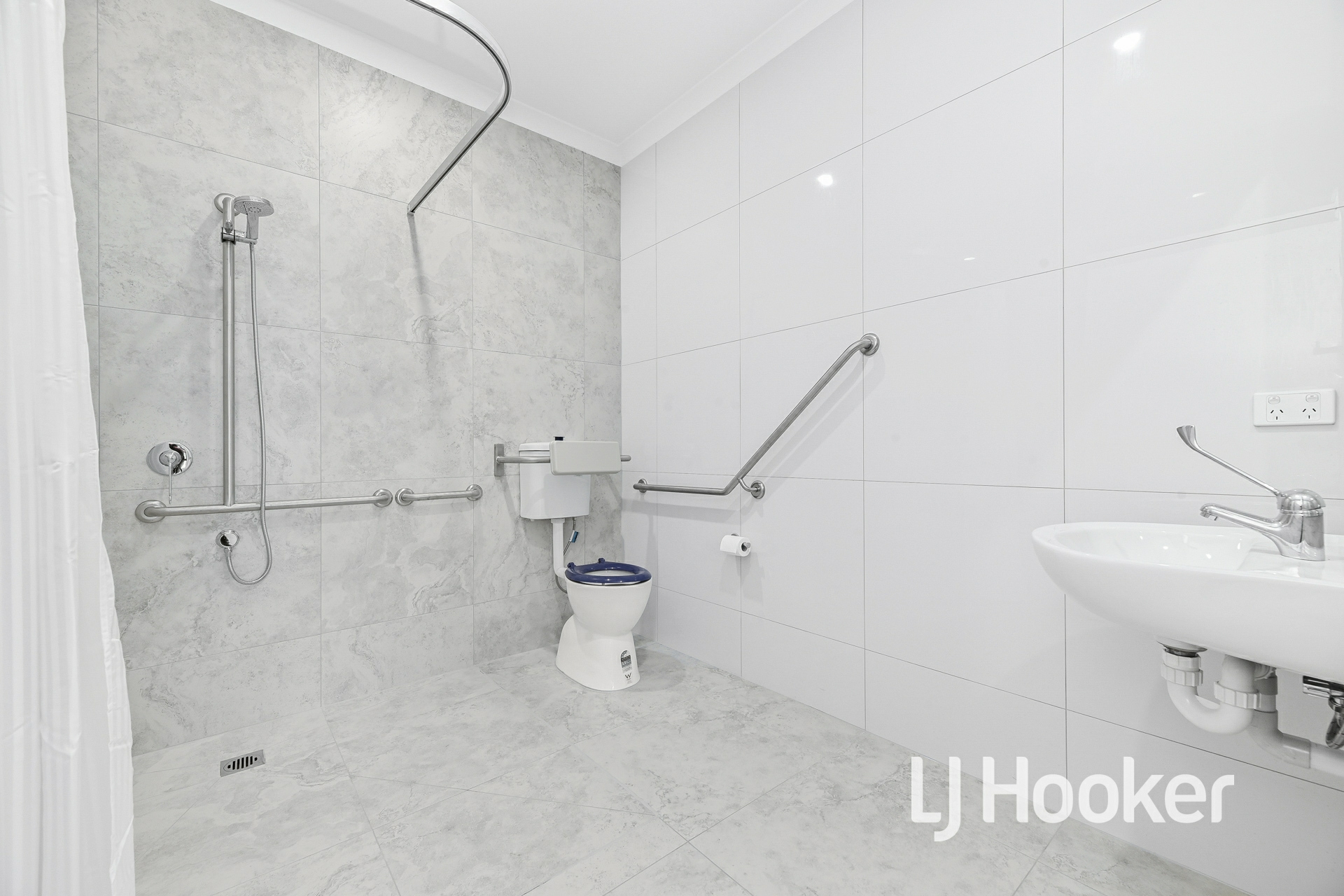28 Scott Street — photo 13 of 20