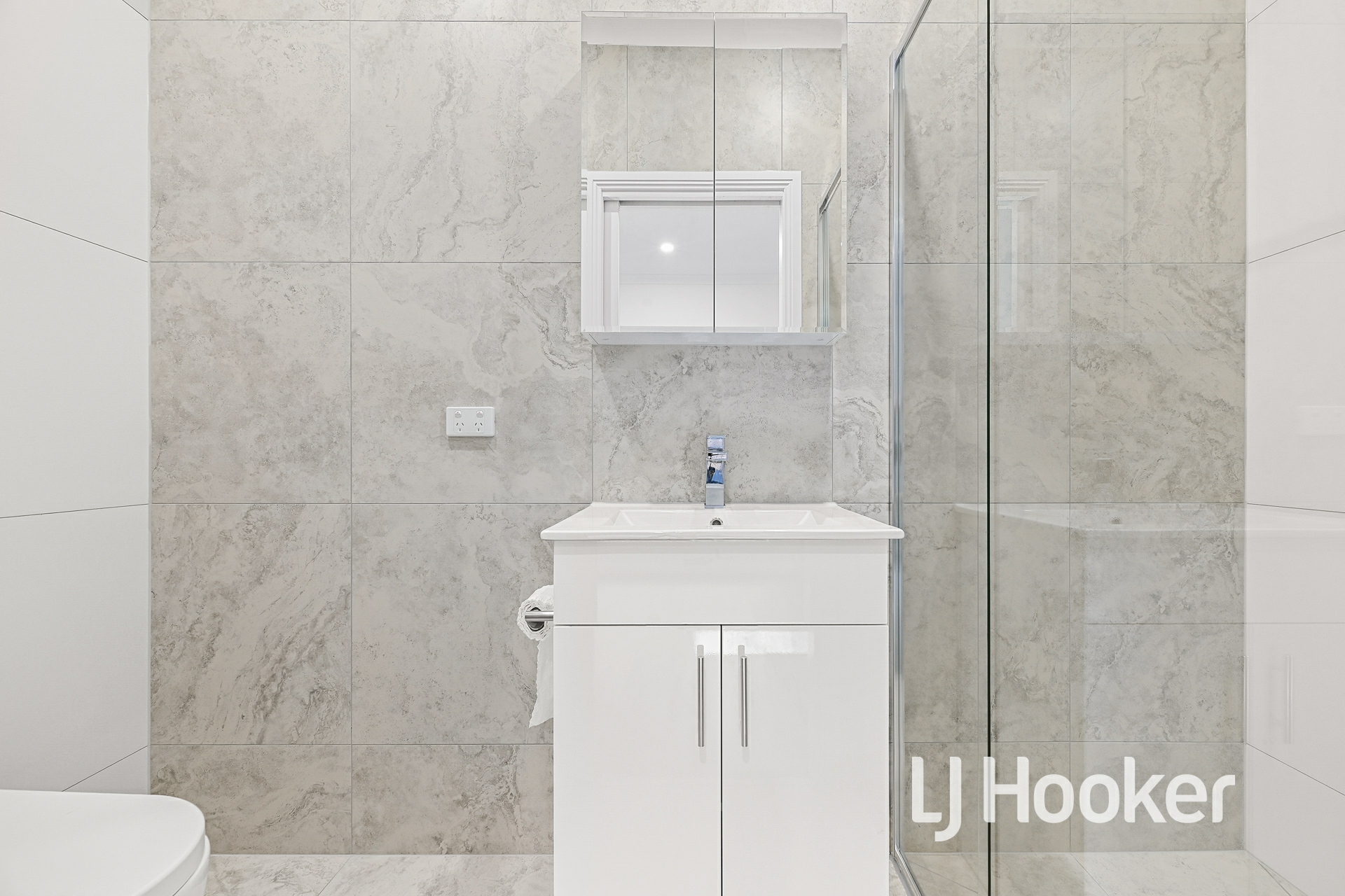 28 Scott Street — photo 15 of 20