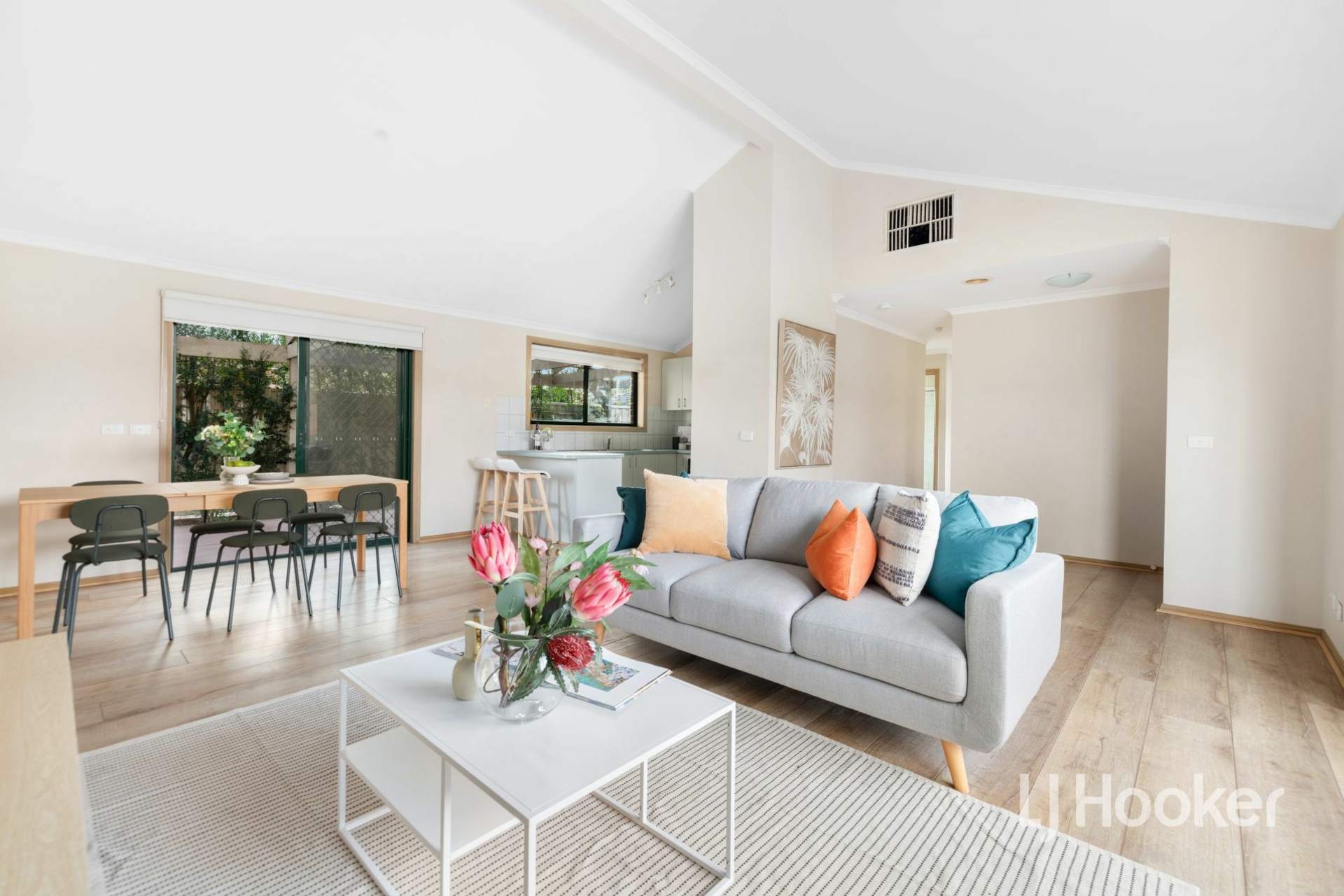 27 Emily Drive, NARRE WARREN