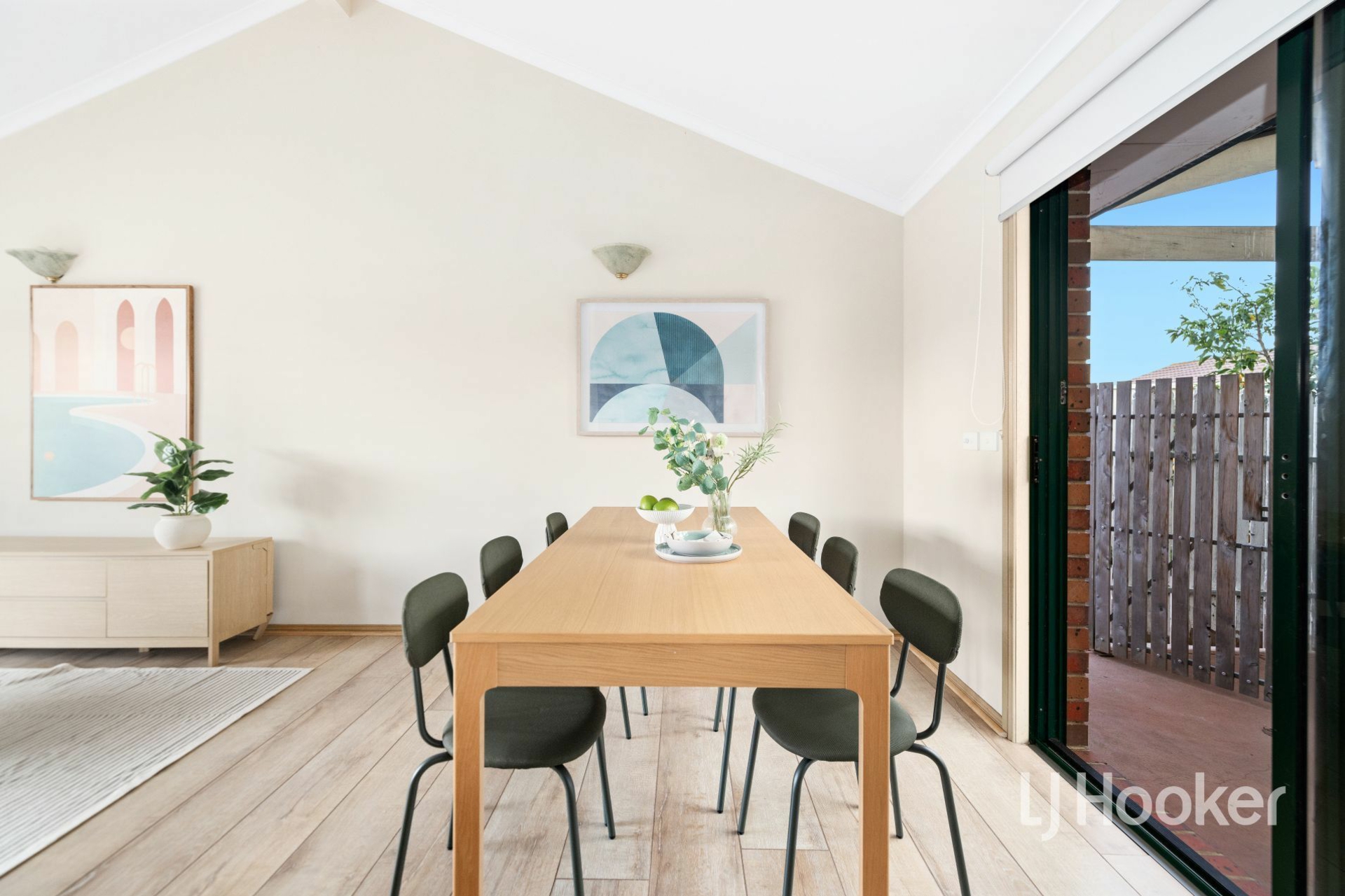 27 Emily Drive, NARRE WARREN