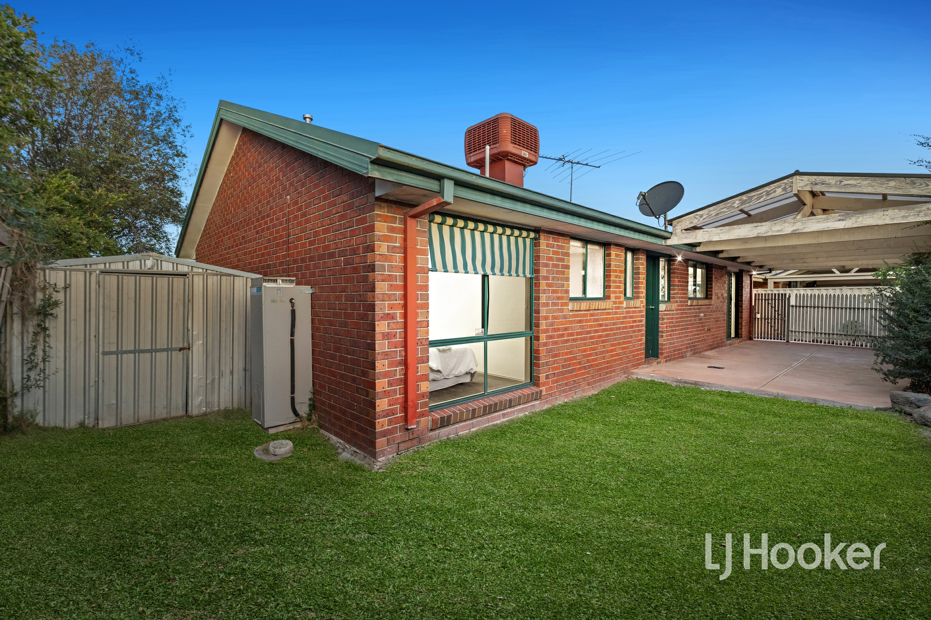 27 Emily Drive, NARRE WARREN