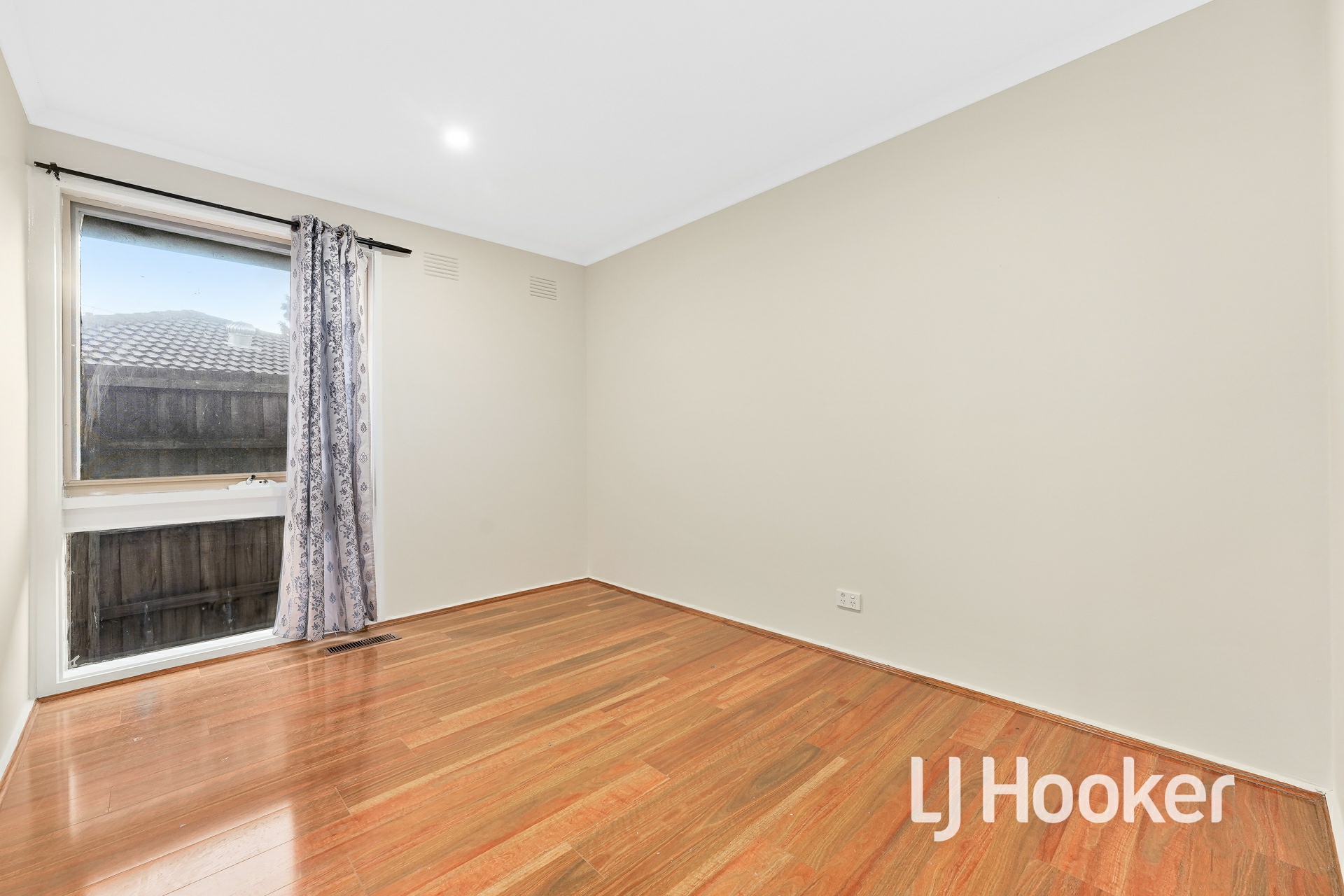 7 Delacombe Drive, HAMPTON PARK