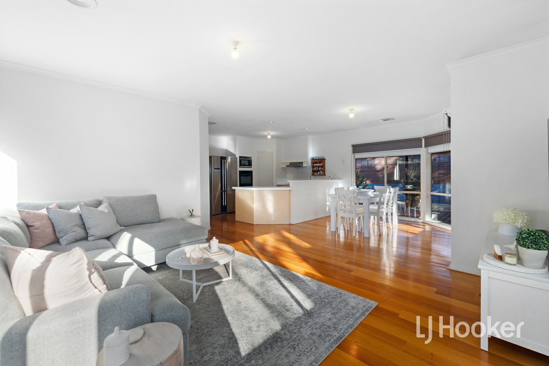 16 Dutton Close, LYNBROOK