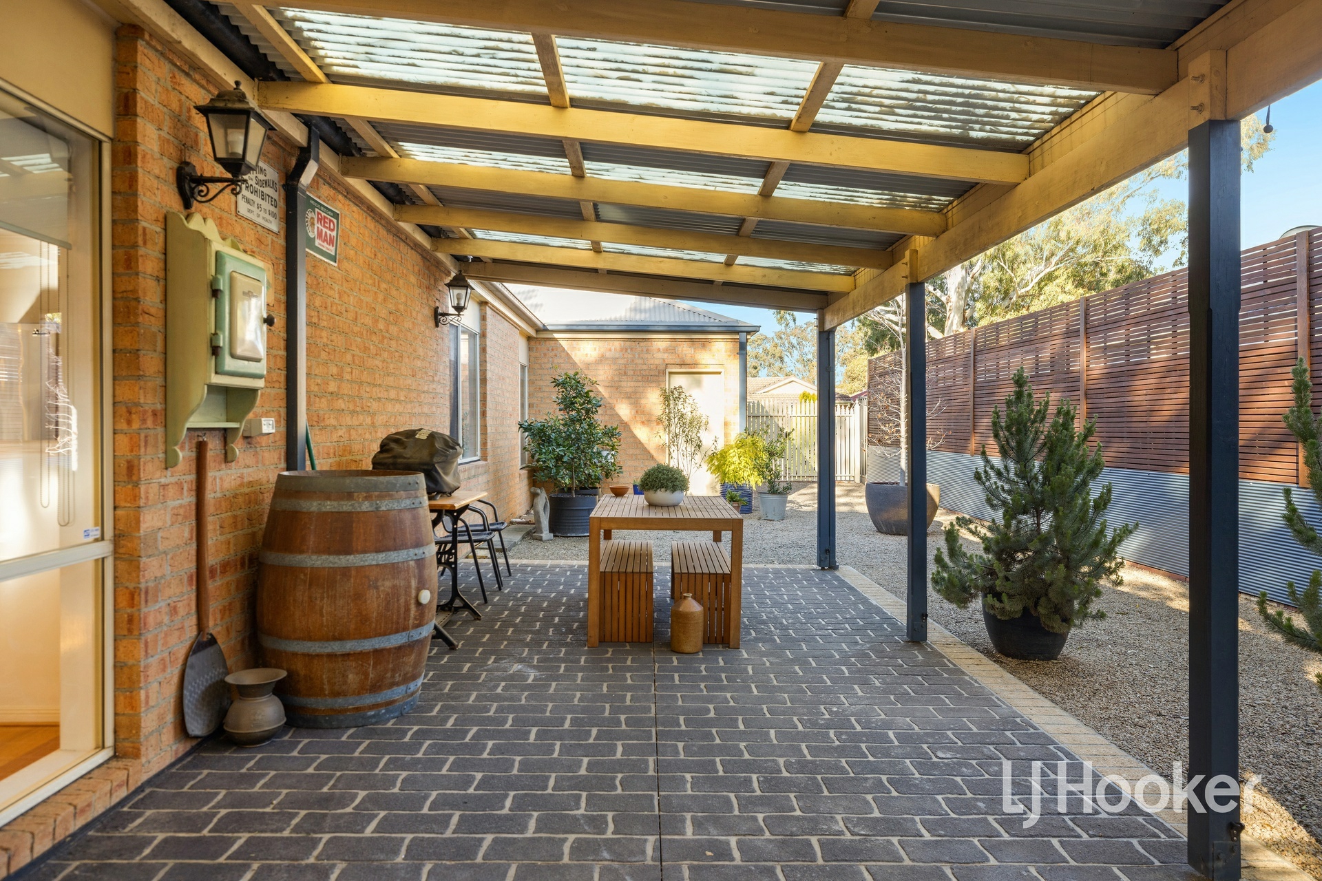 16 Dutton Close, LYNBROOK
