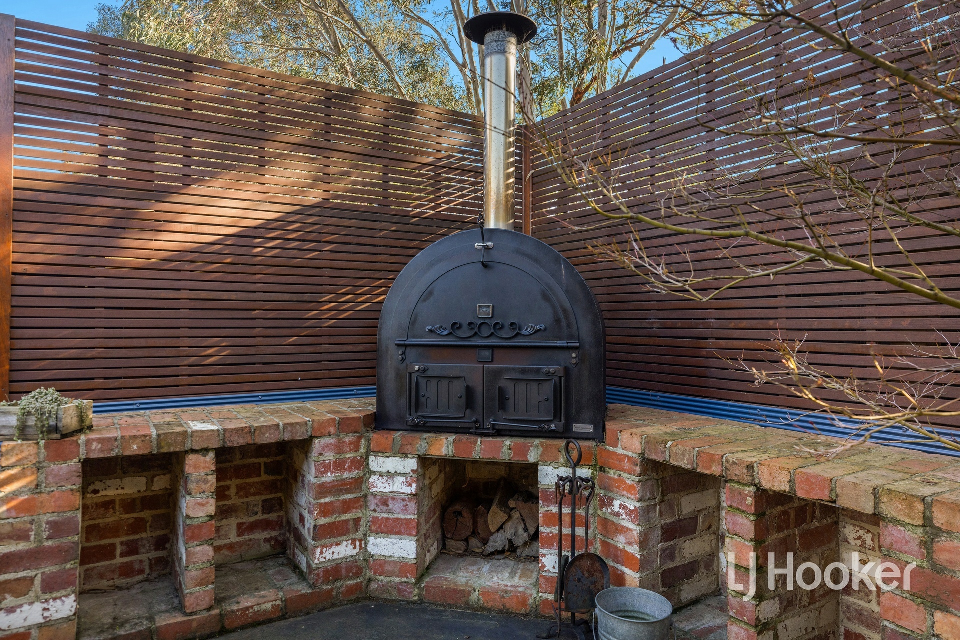 16 Dutton Close, LYNBROOK