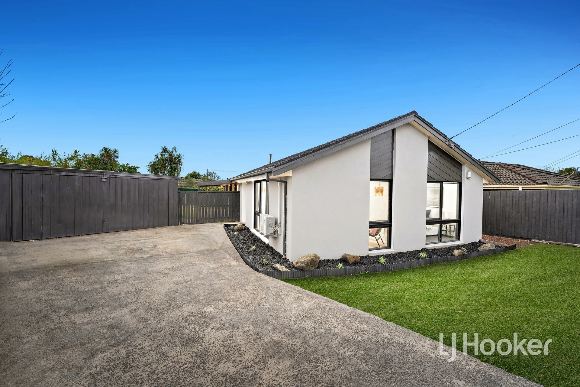 13 Robinson Crescent, HAMPTON PARK