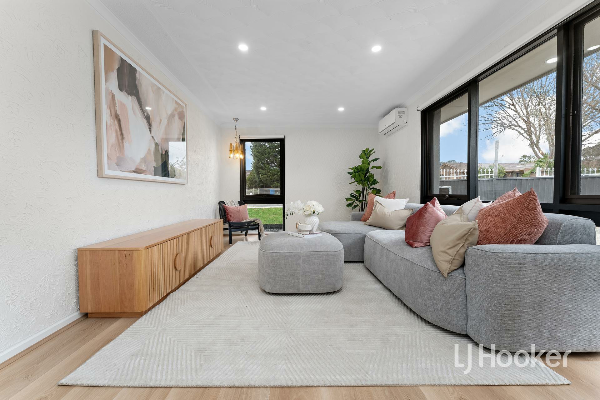 13 Robinson Crescent, HAMPTON PARK