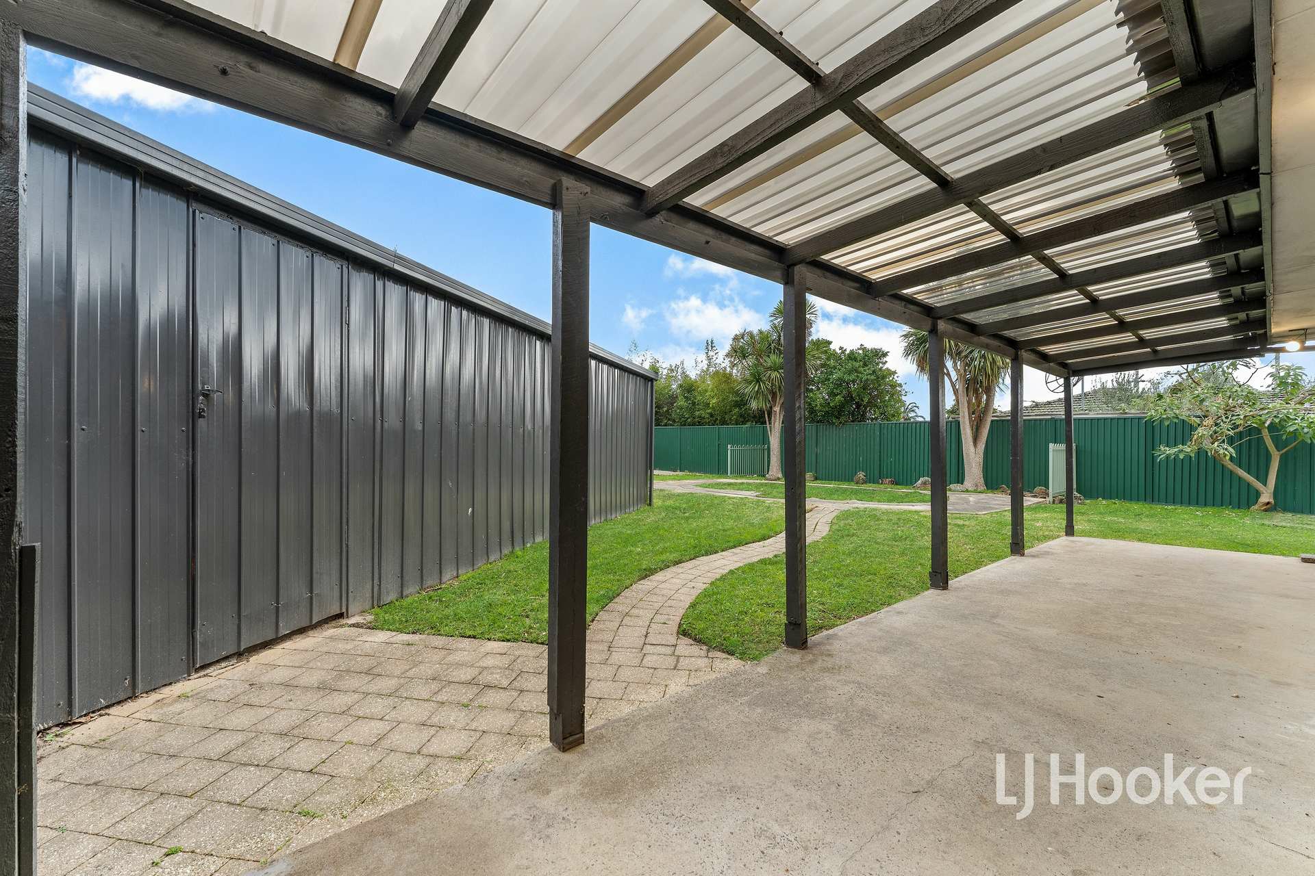 13 Robinson Crescent, HAMPTON PARK