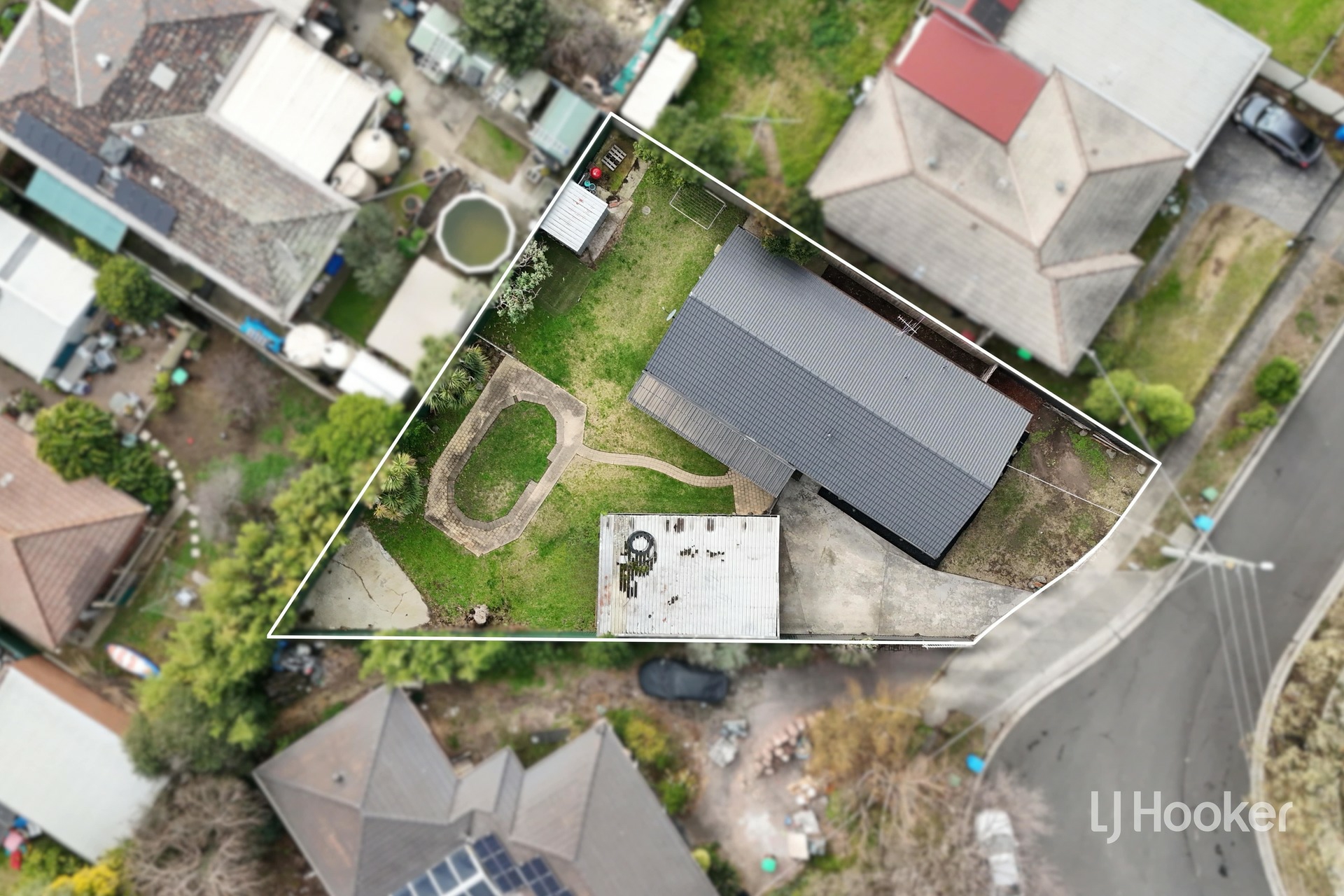 13 Robinson Crescent, HAMPTON PARK