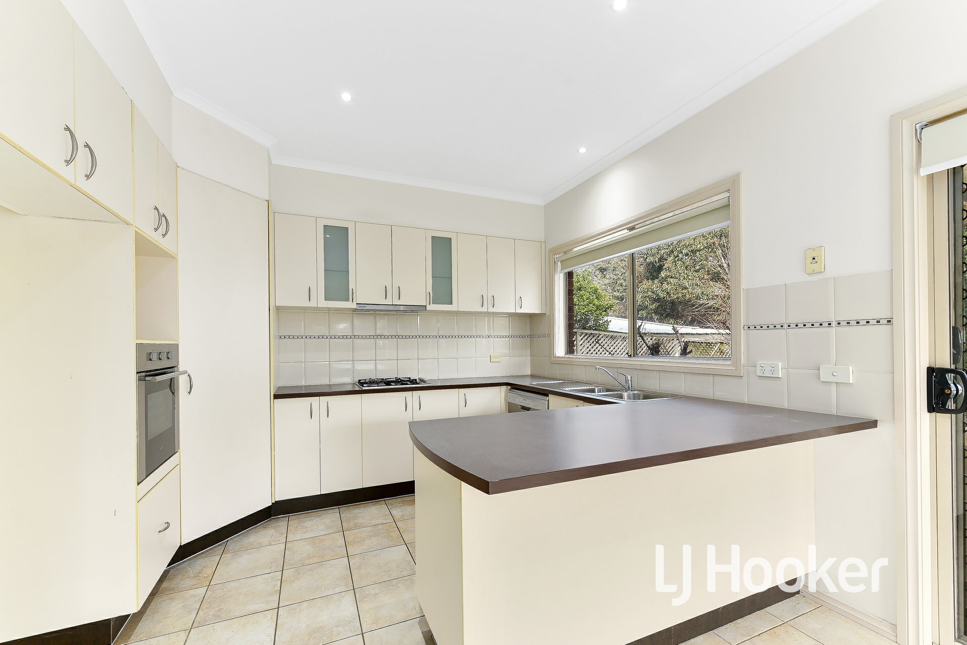 24 Yellowbox Crescent, LYNDHURST