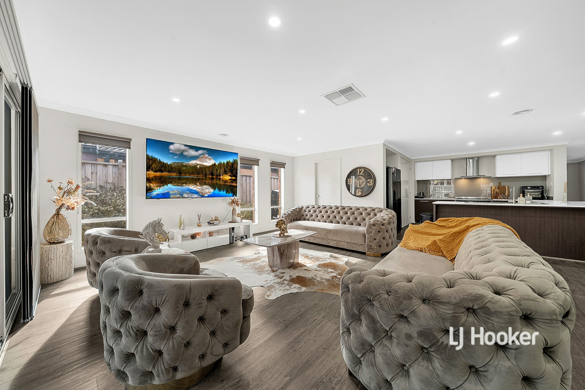 27 Dan Morgan Drive — photo 6 of 25