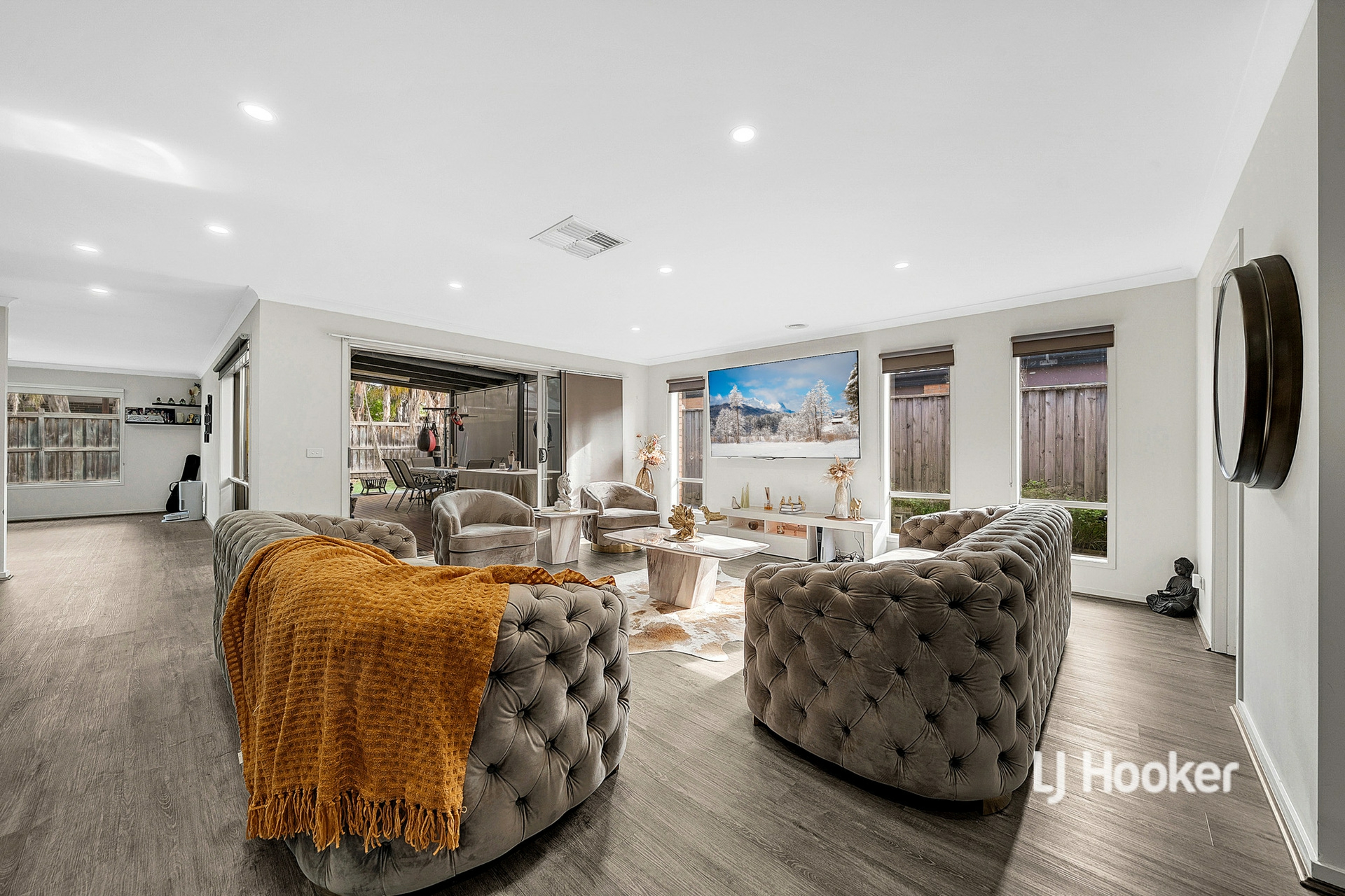 27 Dan Morgan Drive — photo 7 of 25