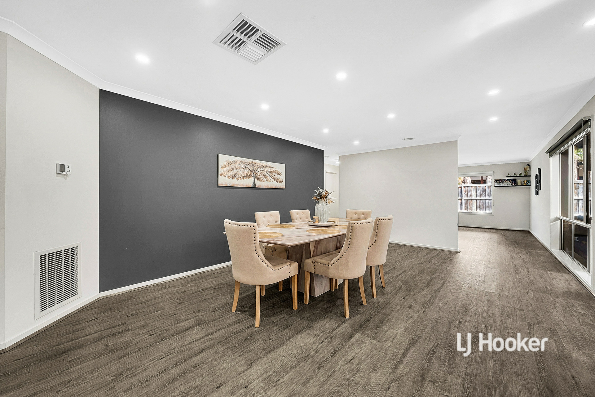 27 Dan Morgan Drive — photo 8 of 25