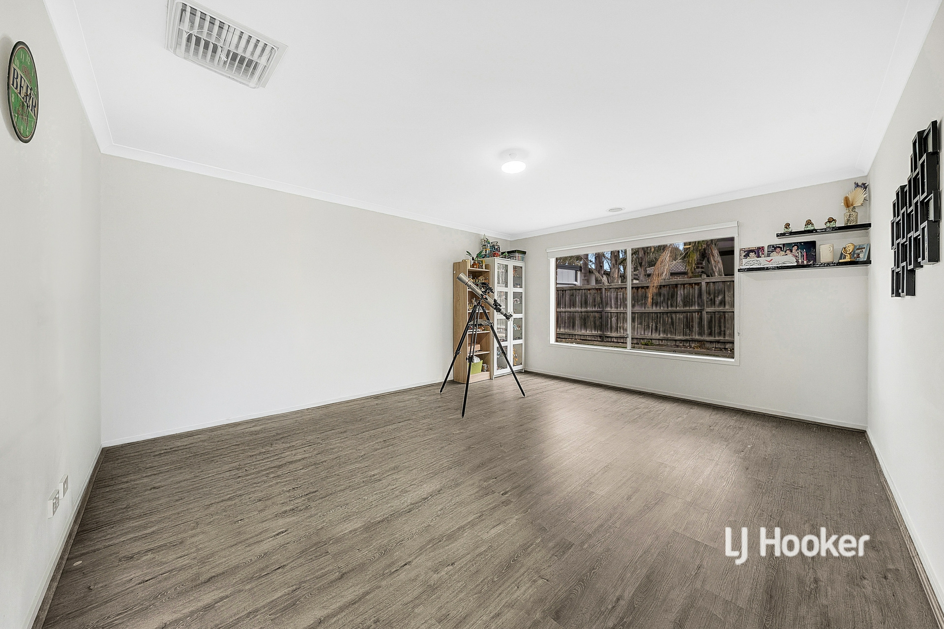 27 Dan Morgan Drive — photo 9 of 25
