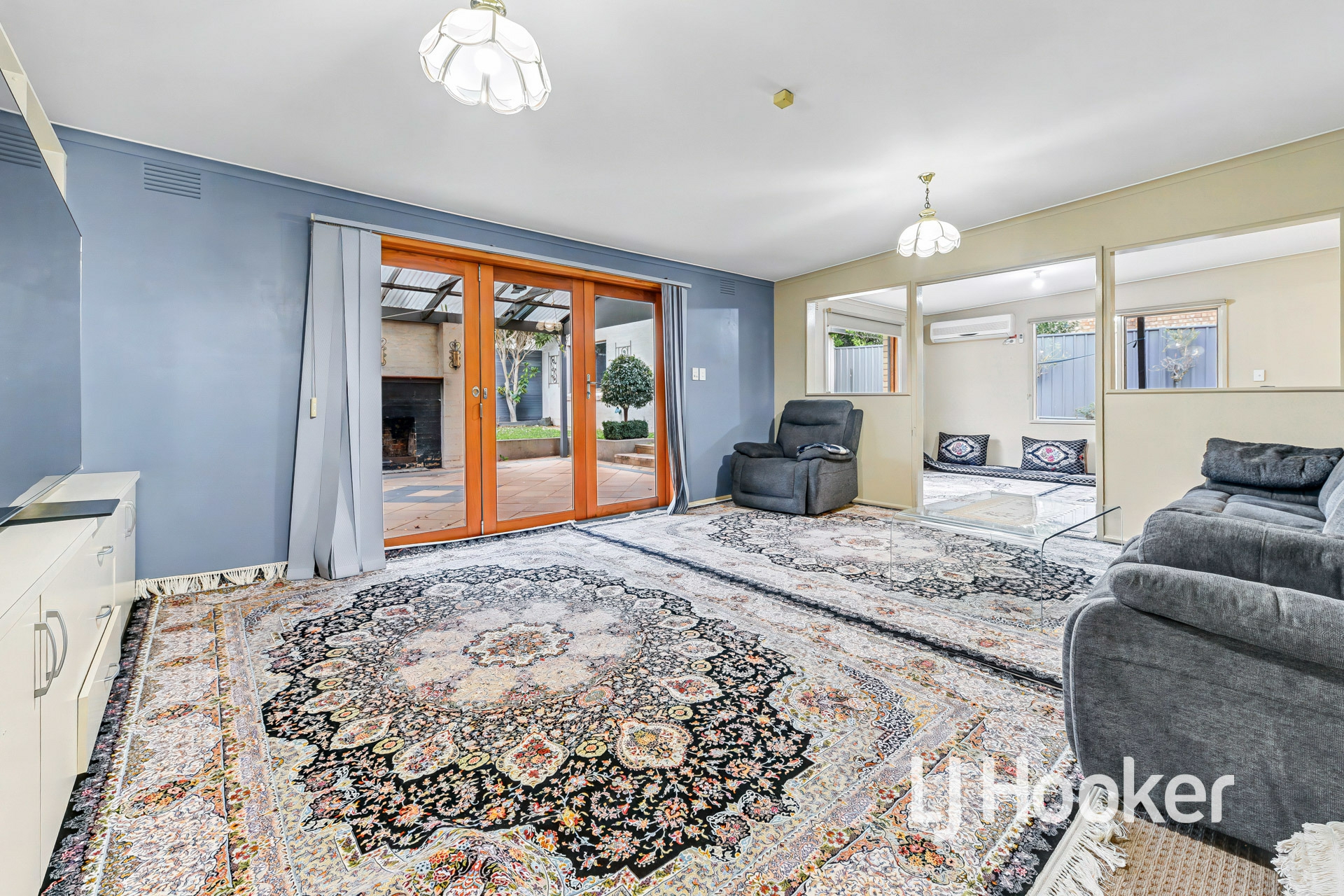 17 Cloverset Avenue — photo 8 of 20