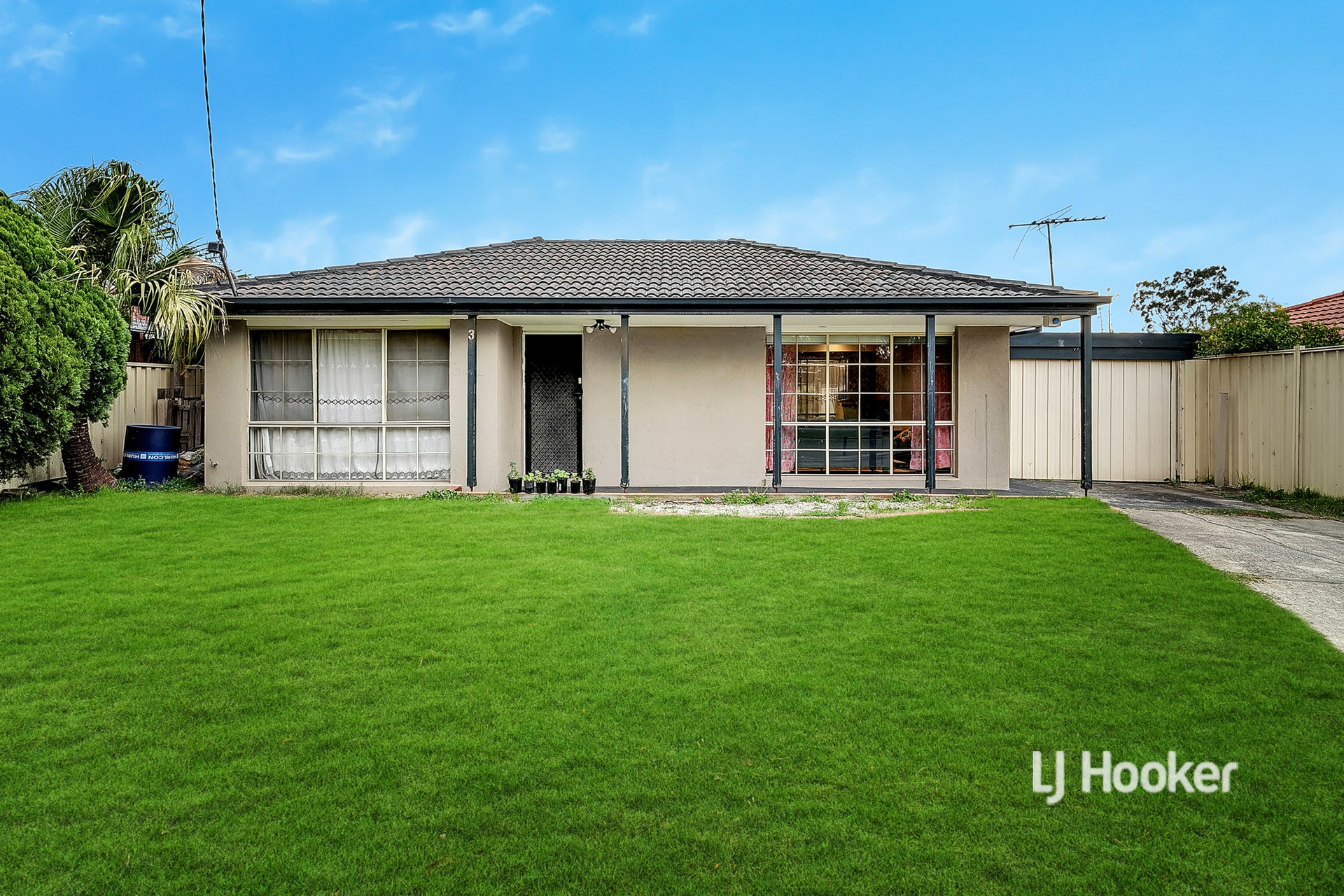 3 General Joshua Drive — photo from LJ Hooker Hampton Park