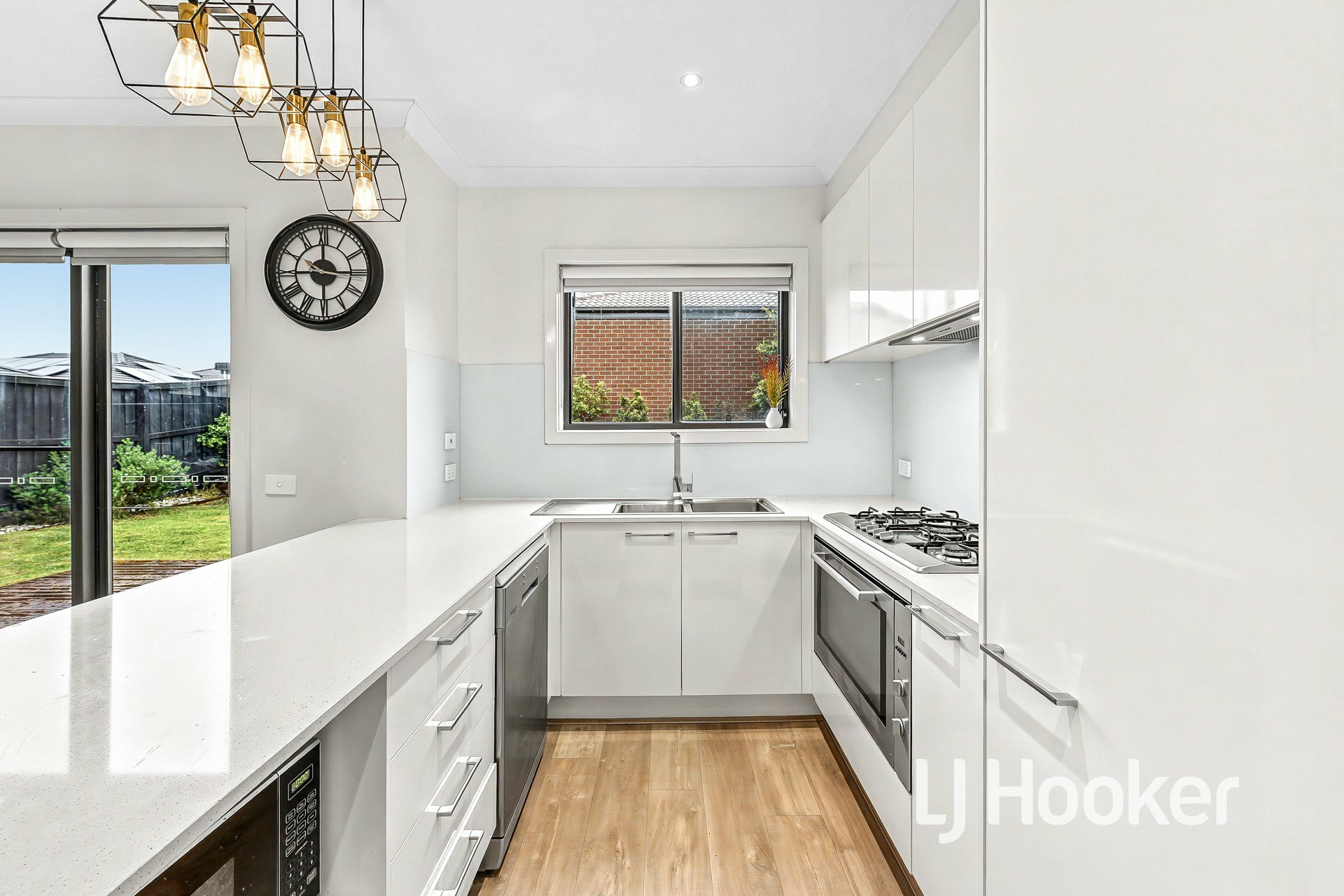 25 Highmount Drive — photo 9 of 17