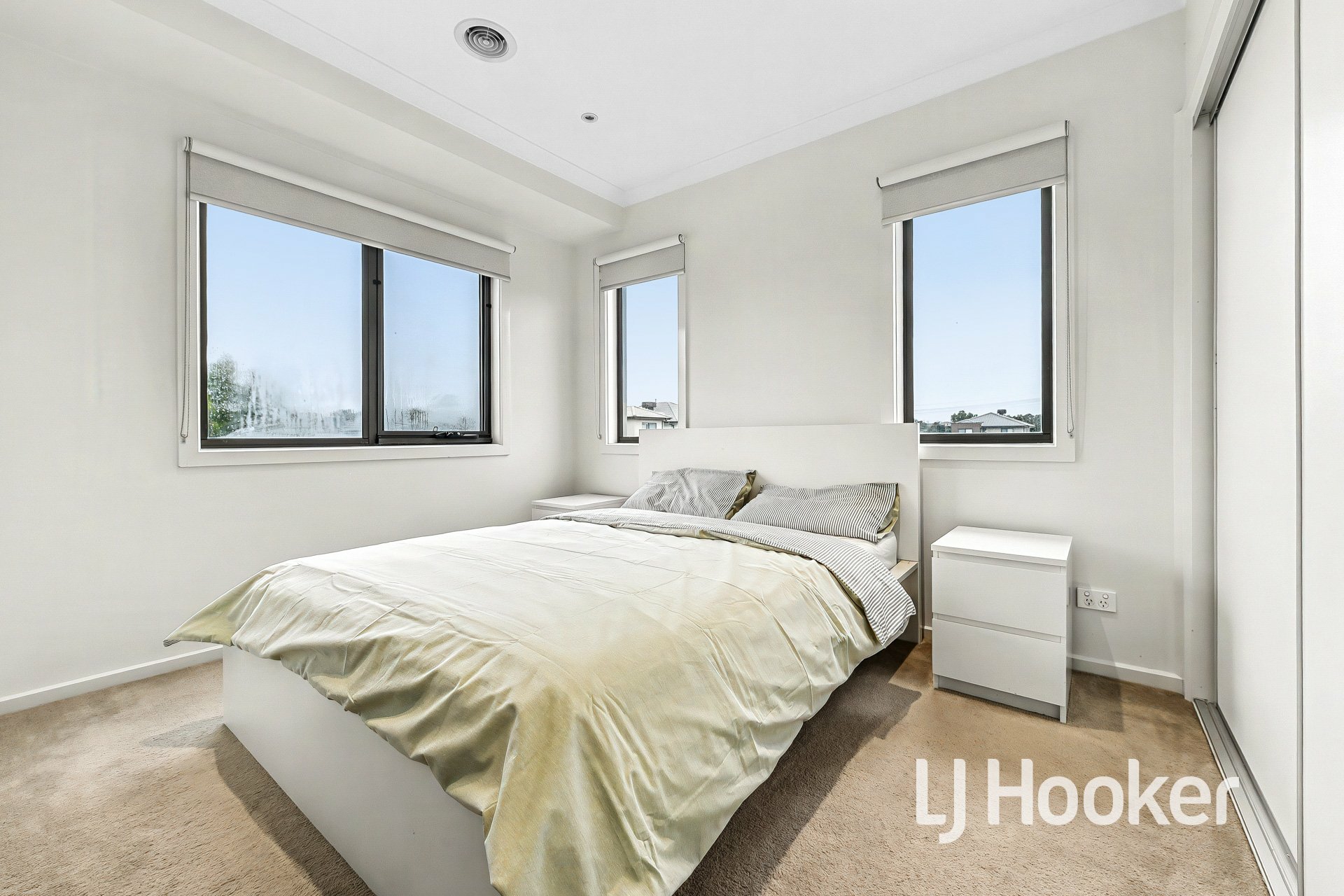 25 Highmount Drive — photo 11 of 17