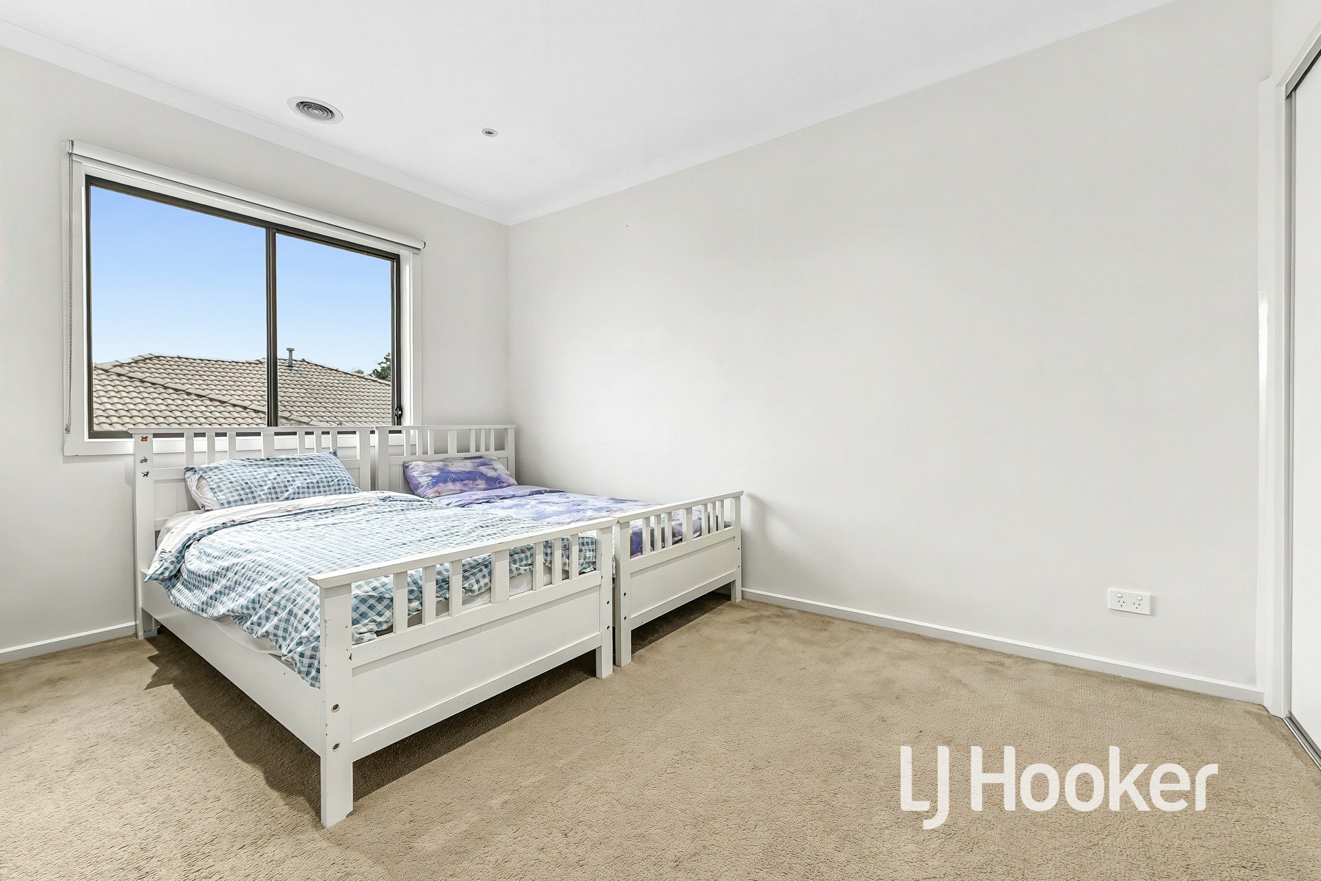 25 Highmount Drive — photo 12 of 17