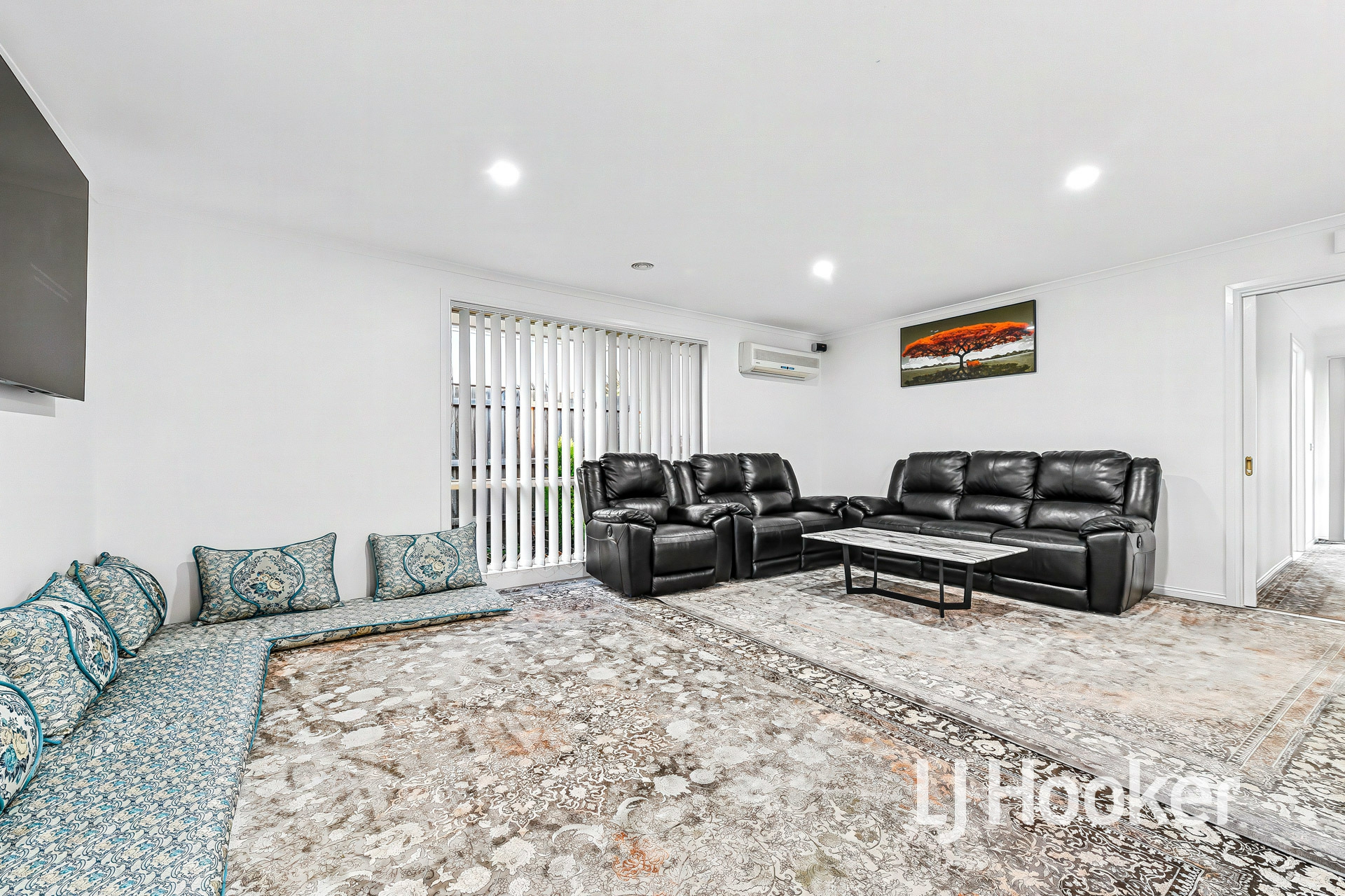 119 Hinrichsen Drive — photo 4 of 20
