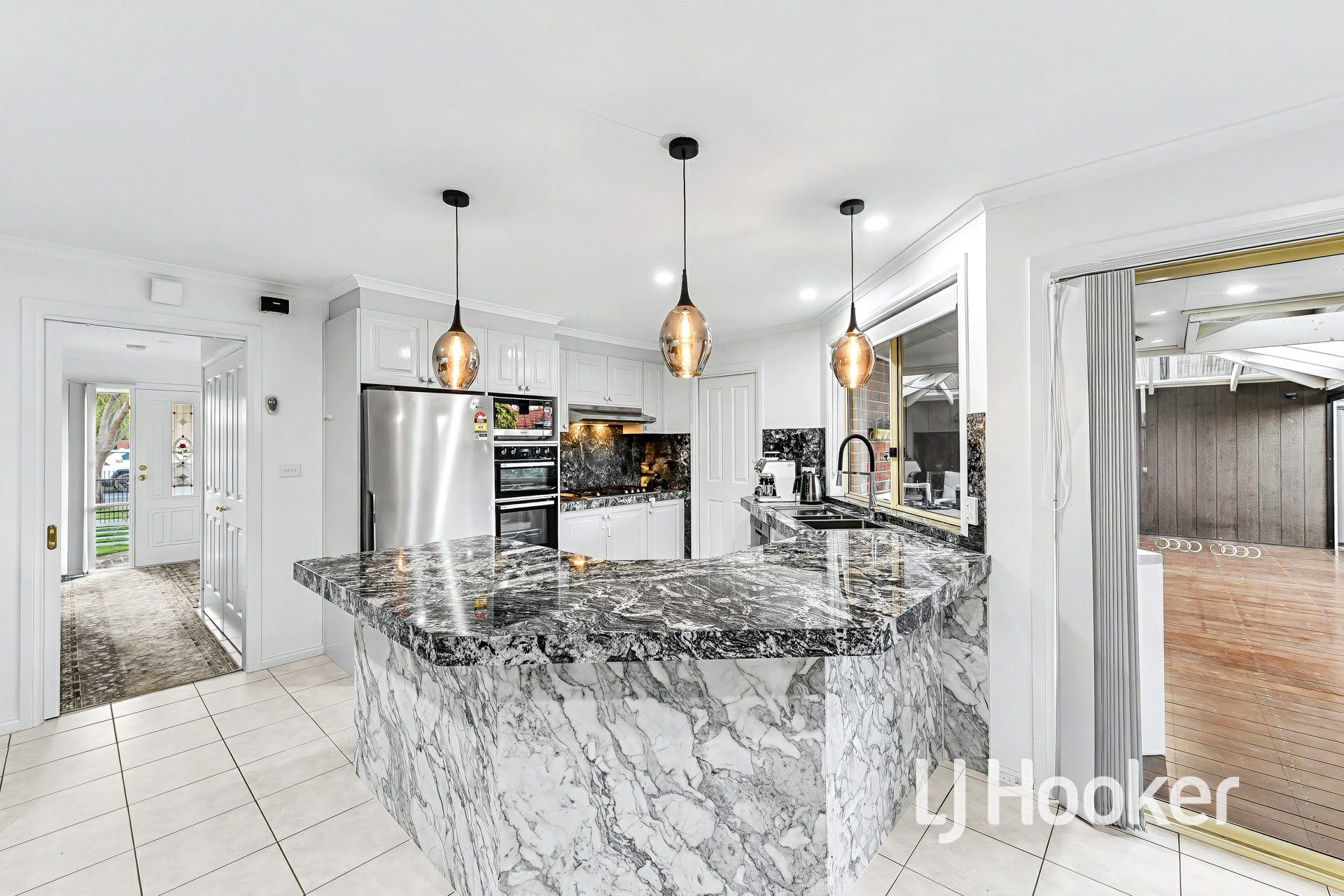 119 Hinrichsen Drive — photo 6 of 20