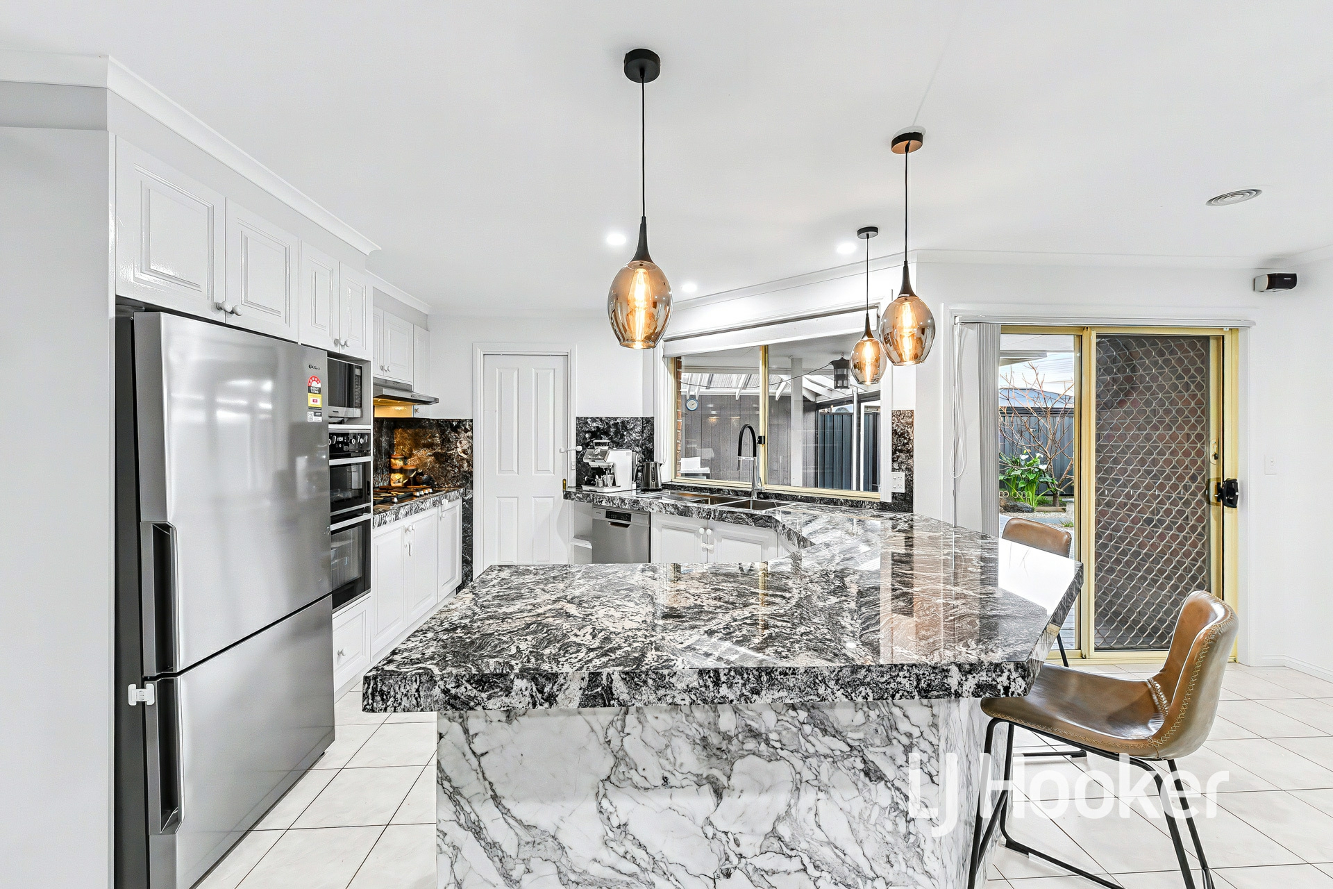 119 Hinrichsen Drive — photo 7 of 20