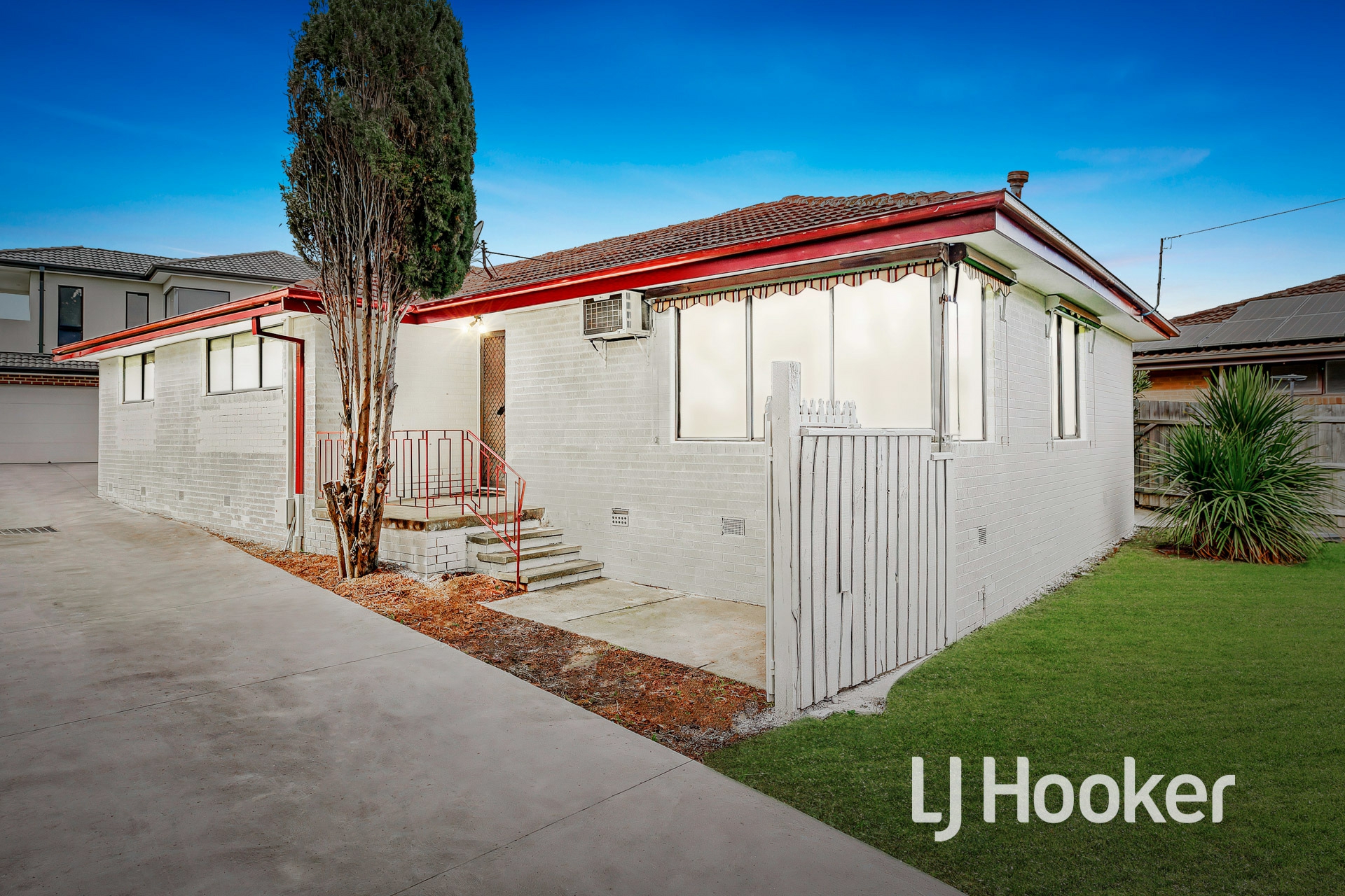 1/18 Mark Court — photo from LJ Hooker Hampton Park
