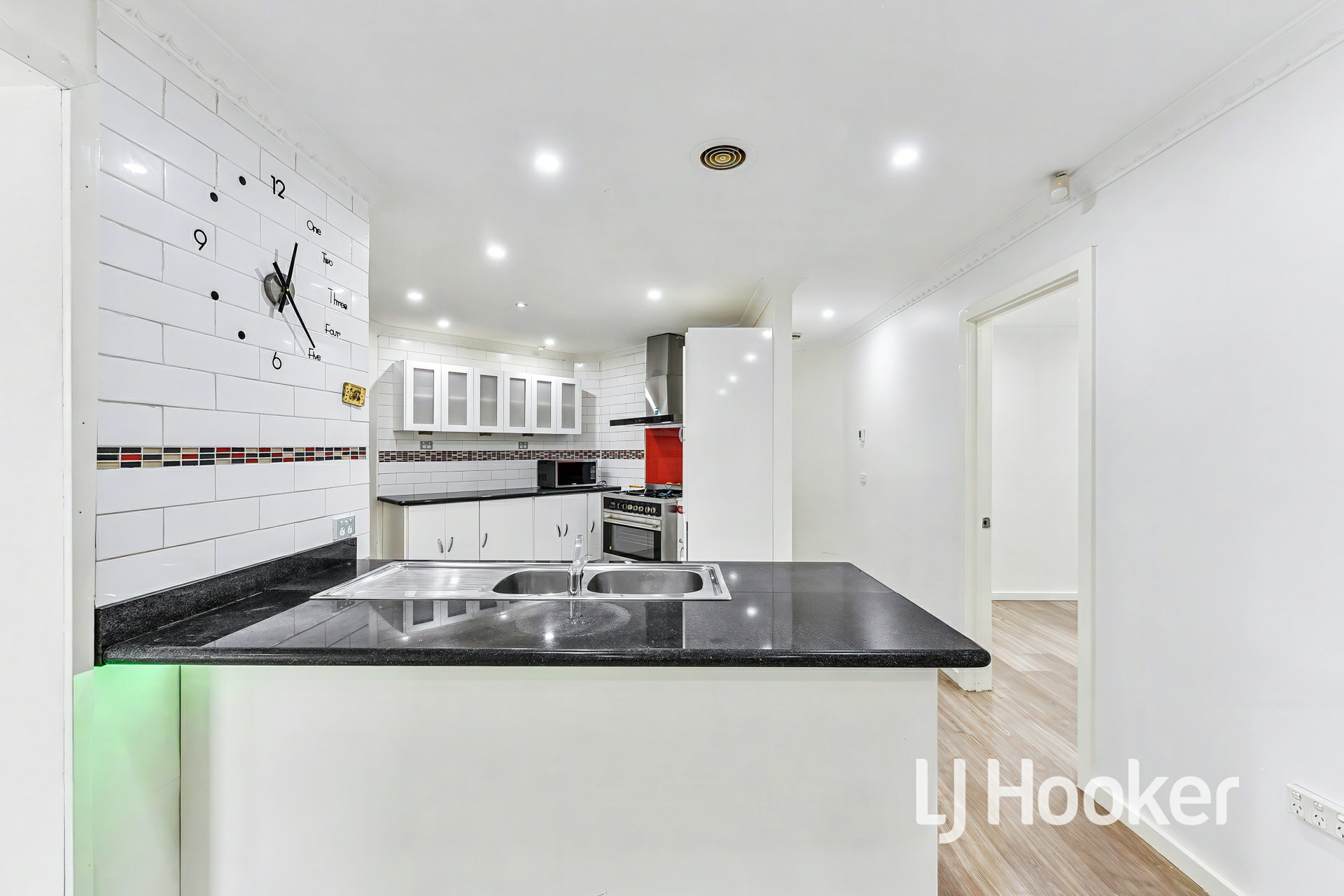 7 Norman Place — photo 3 of 22