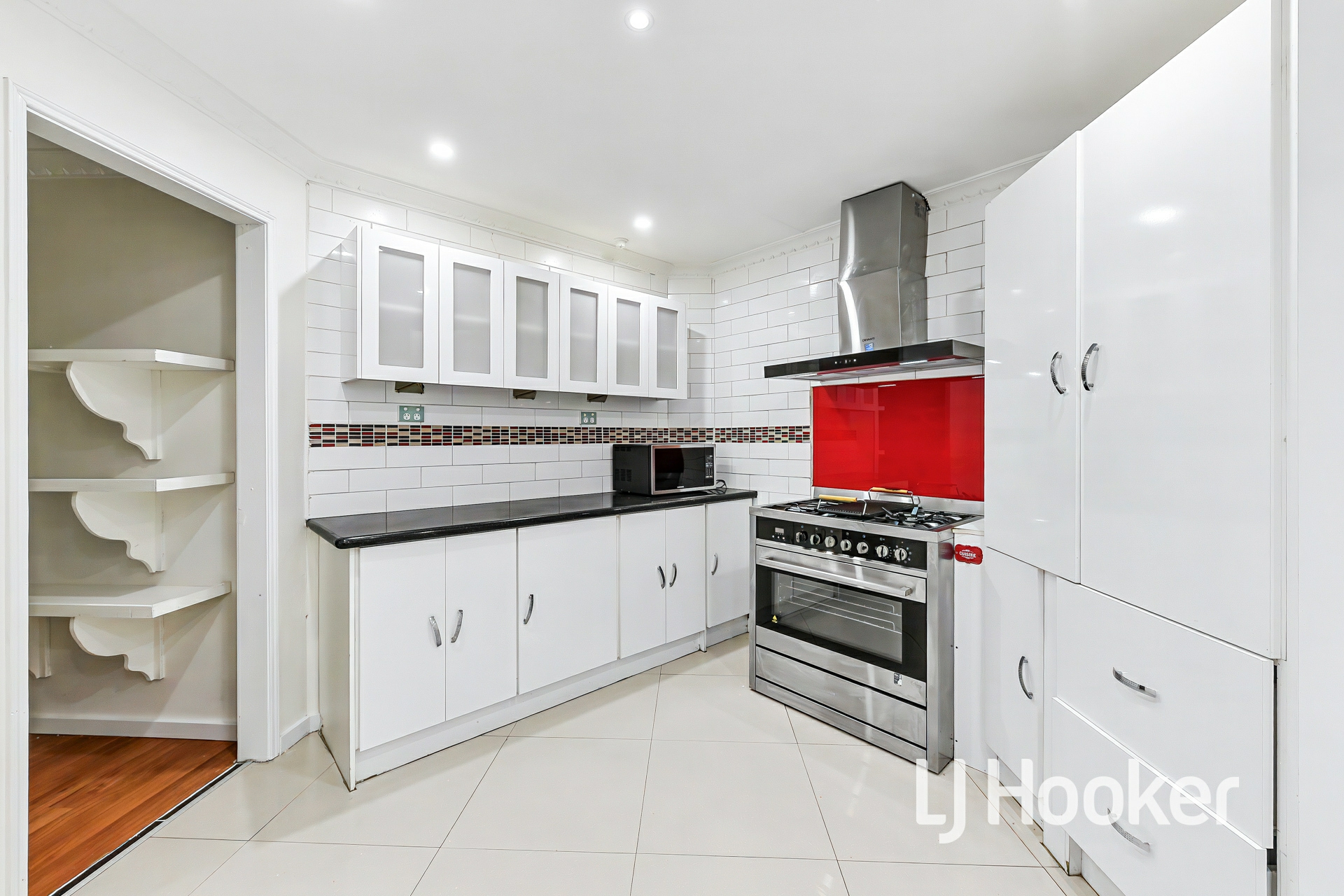 7 Norman Place — photo 4 of 22