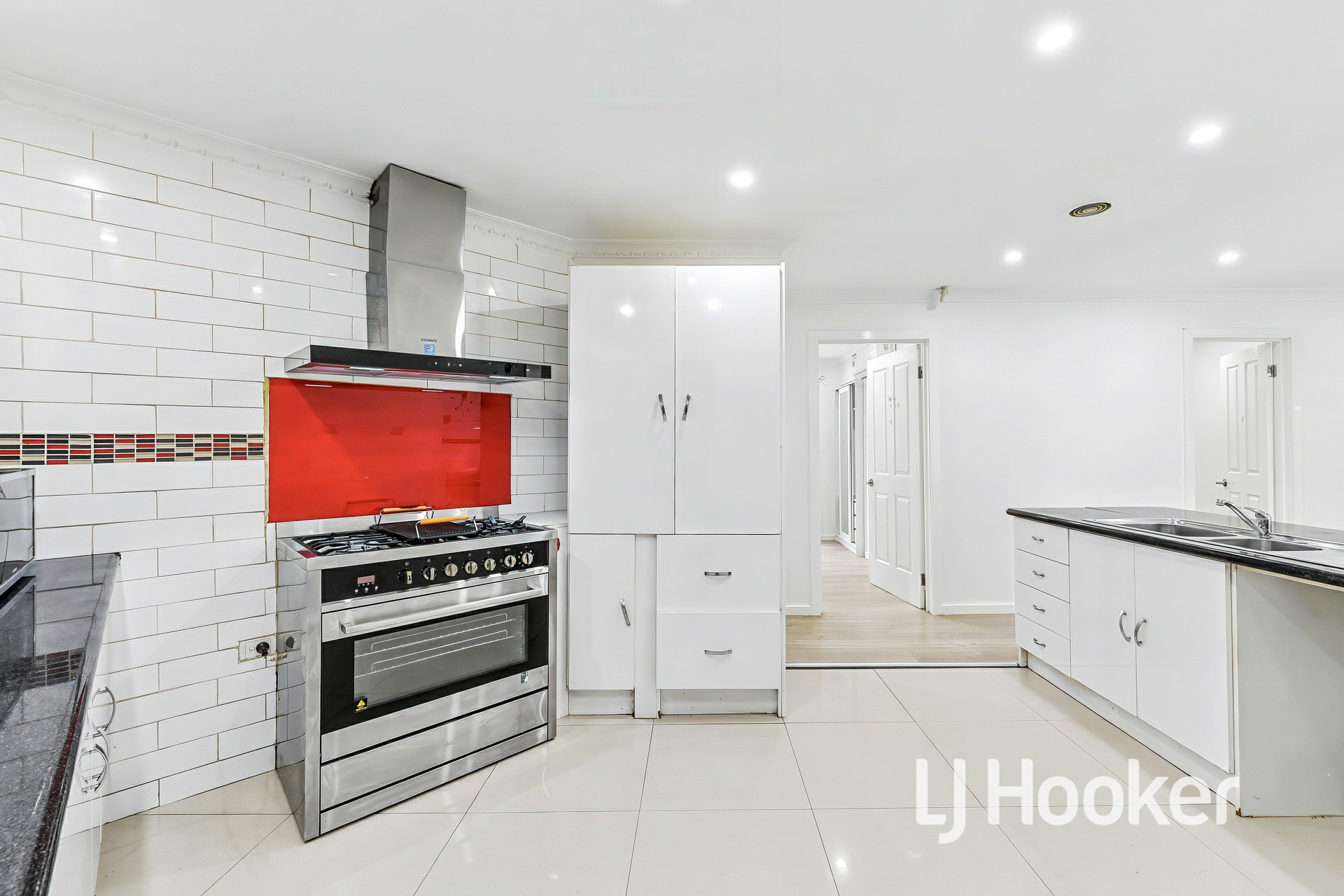 7 Norman Place — photo 5 of 22
