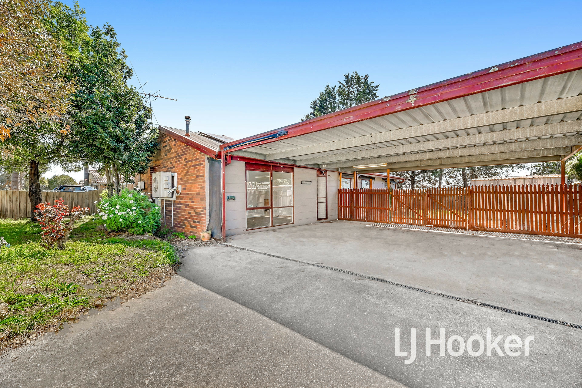 65 Willow Drive — photo from LJ Hooker Hampton Park