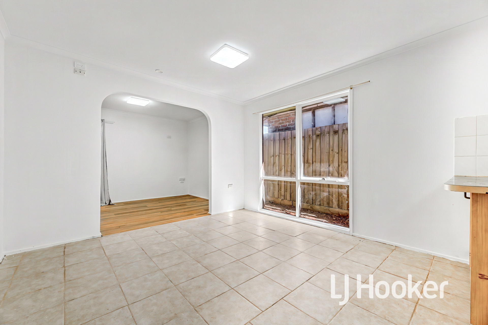 65 Willow Drive — photo 3 of 8