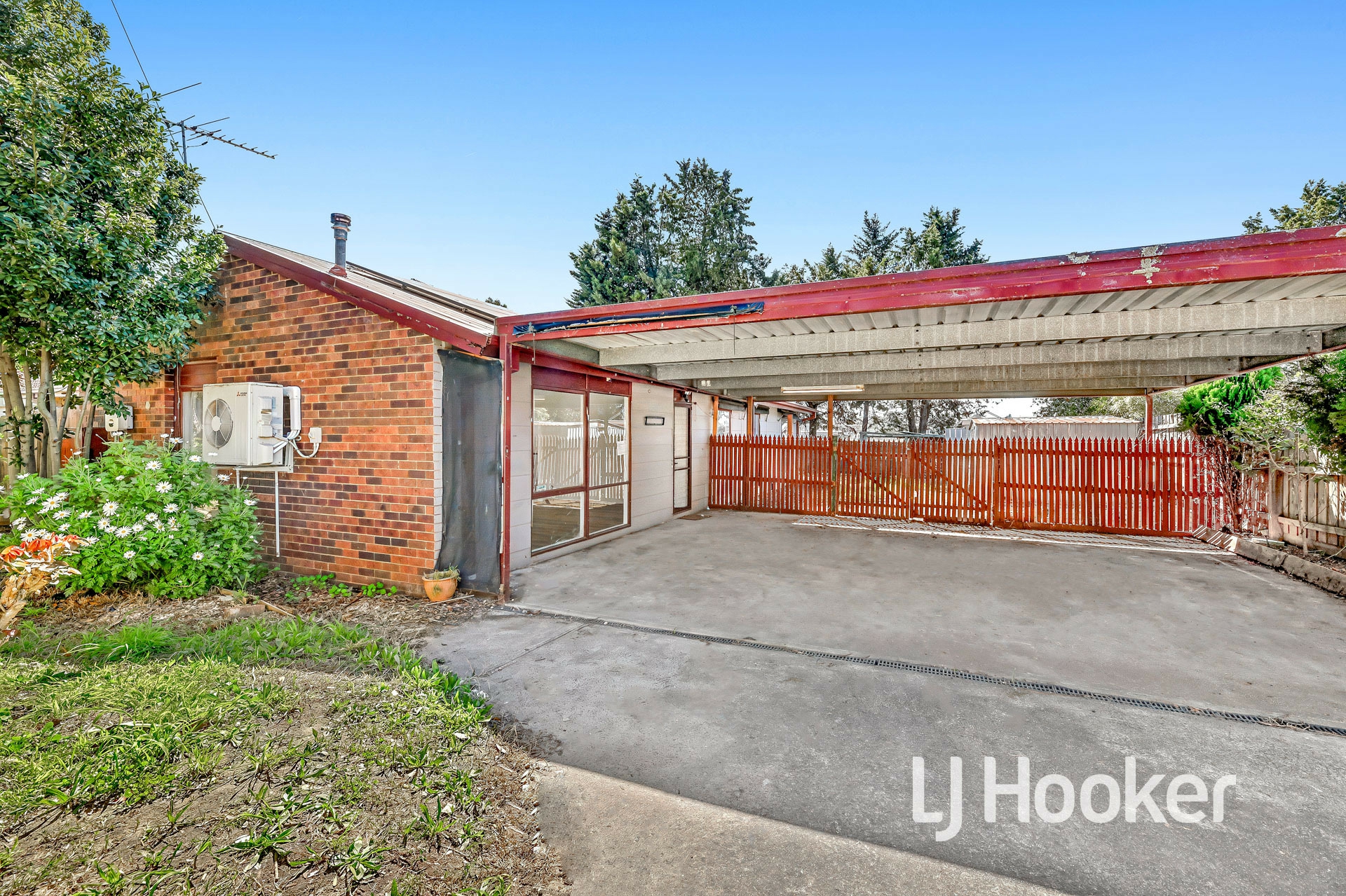 65 Willow Drive — photo 8 of 8