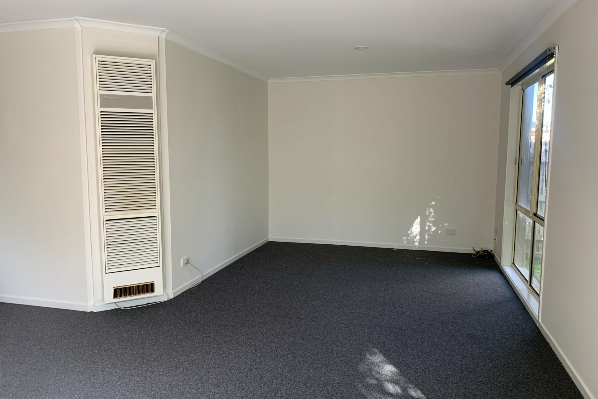 11 Dunmore Court — photo 2 of 5