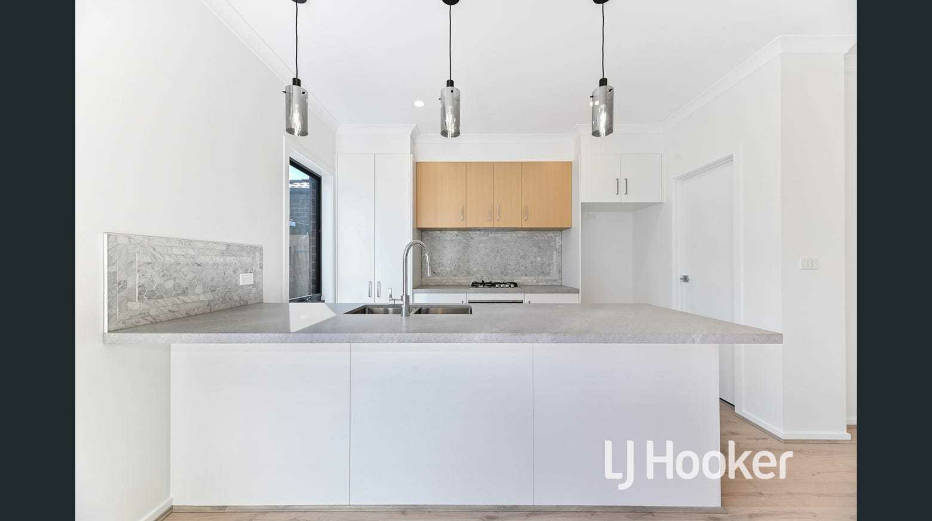 2/45 Highland Avenue — photo 4 of 15