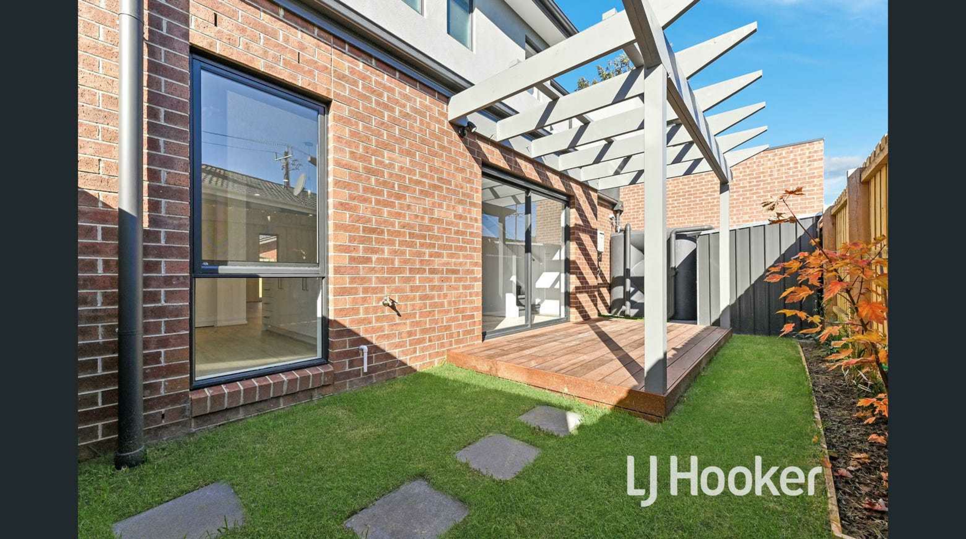 2/45 Highland Avenue — photo 10 of 15