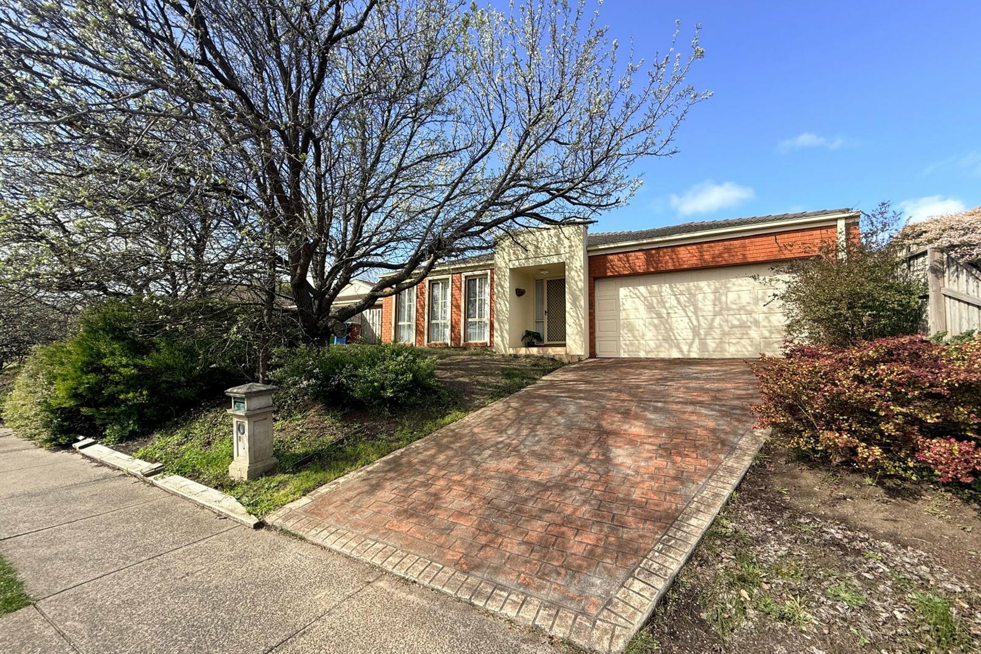 87A Bemersyde Drive — photo from LJ Hooker Hampton Park