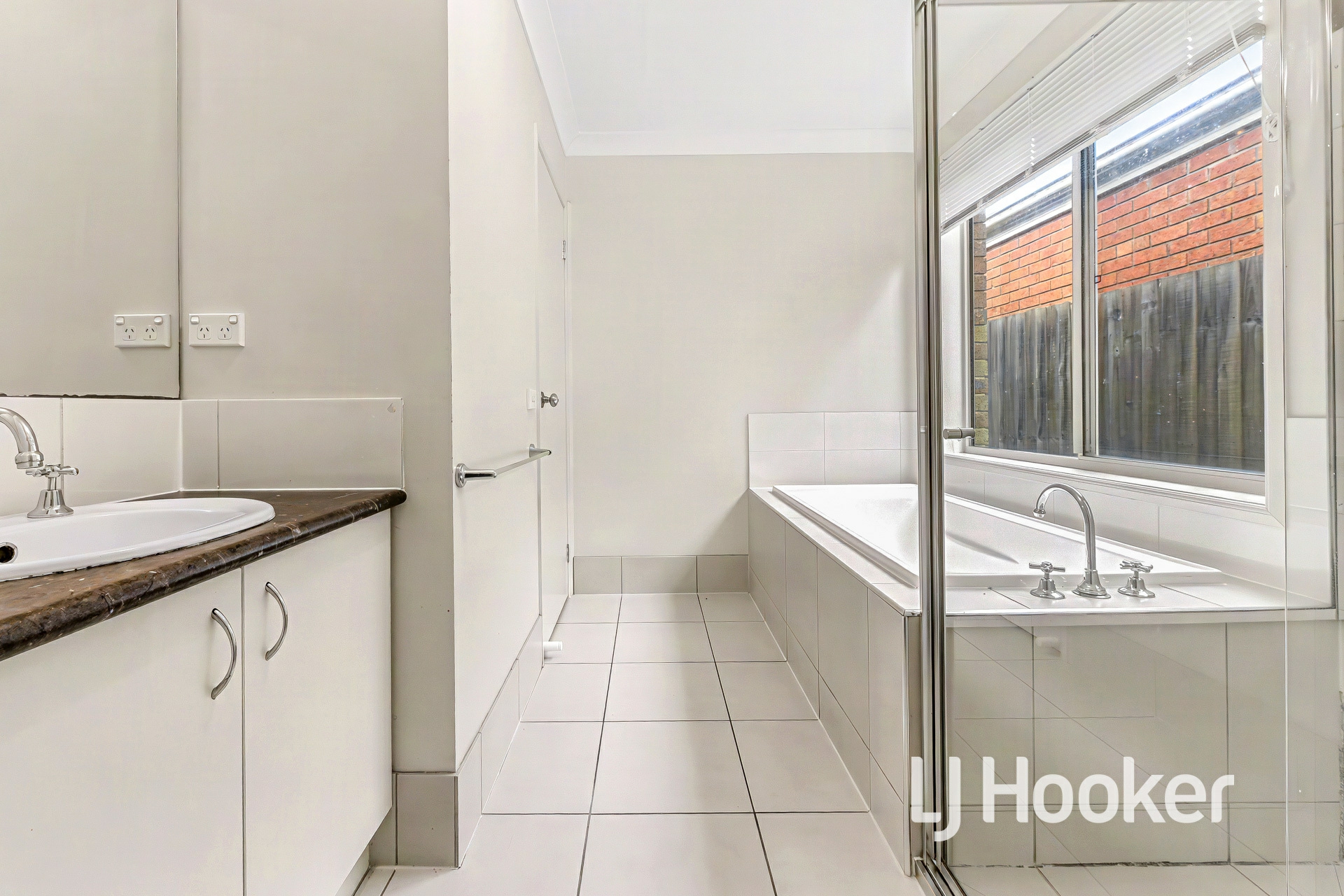 54 Bellarine Drive — photo 12 of 15