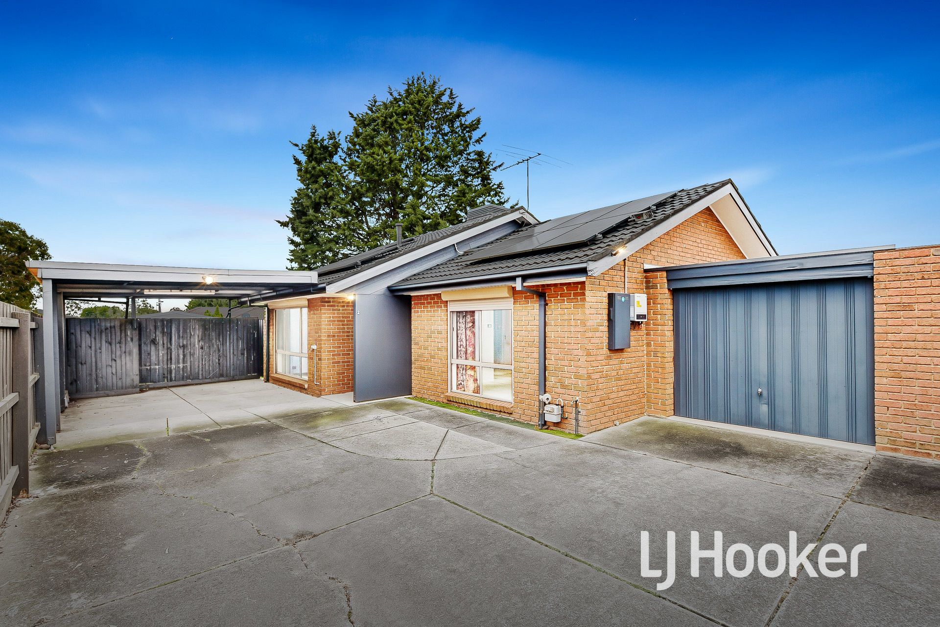 2/37 Ivan Crescent — photo from LJ Hooker Hampton Park
