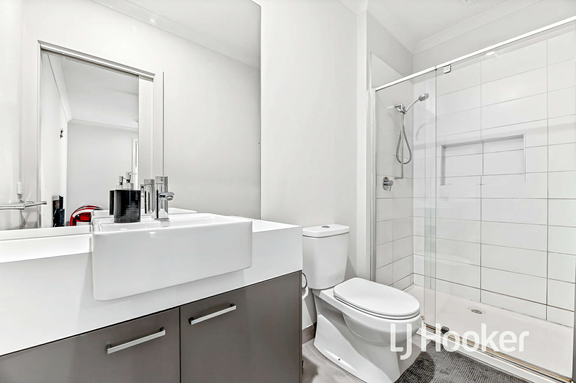 13 Trendale Lane — photo 7 of 14