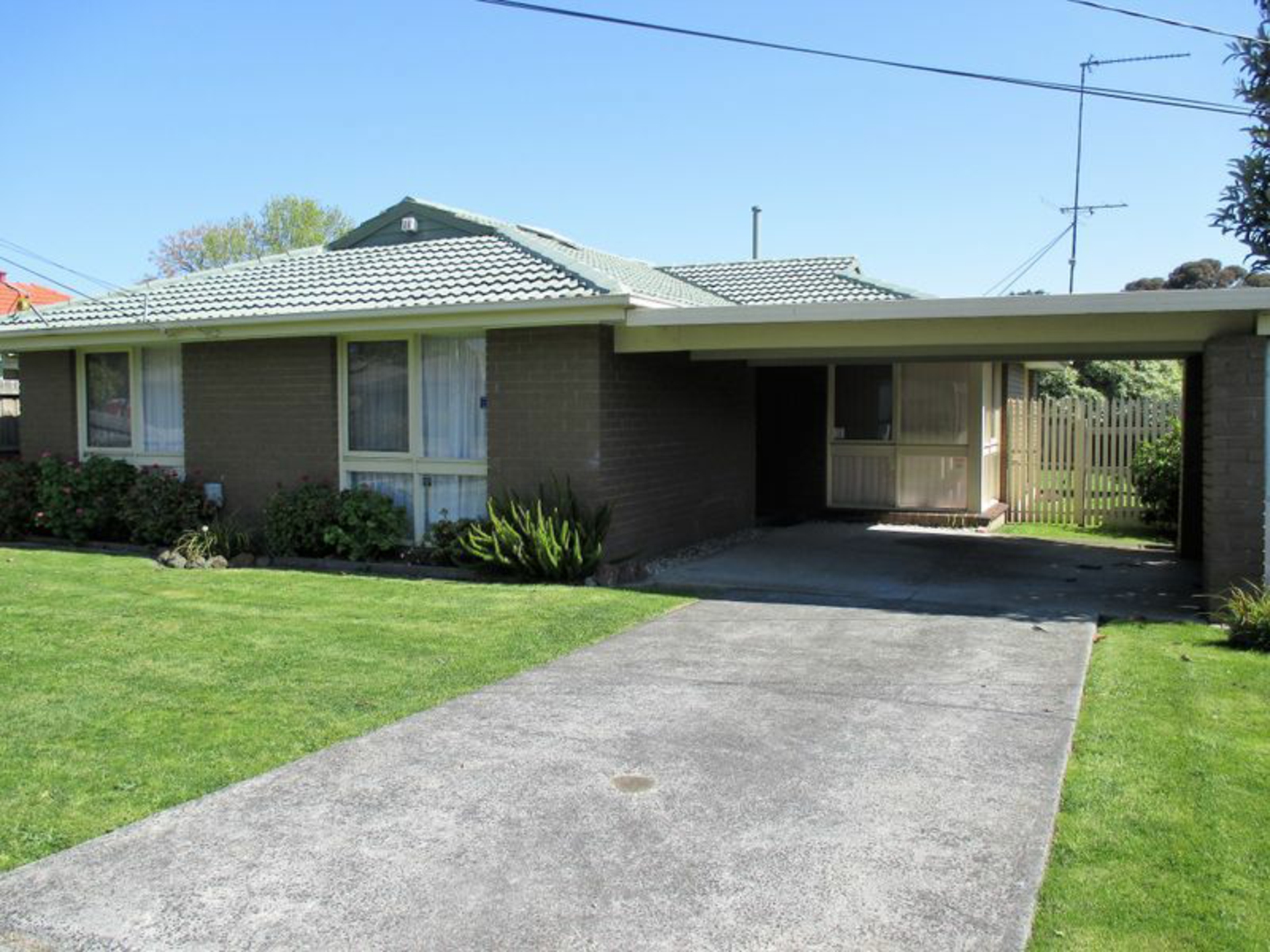 15 Binding Avenue — photo from LJ Hooker Hampton Park