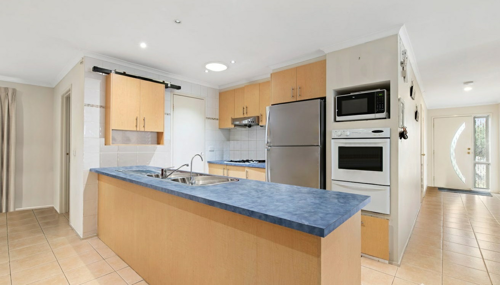 30 Mariner Close — photo 3 of 11