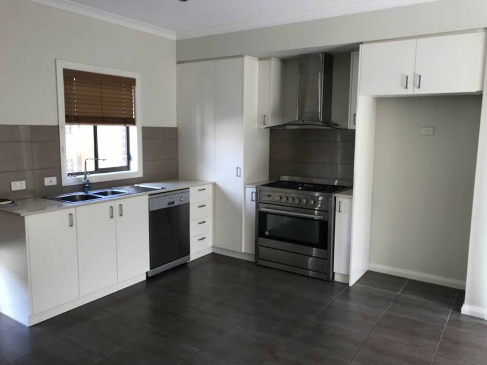 3/12 Stellato Place — photo 5 of 9
