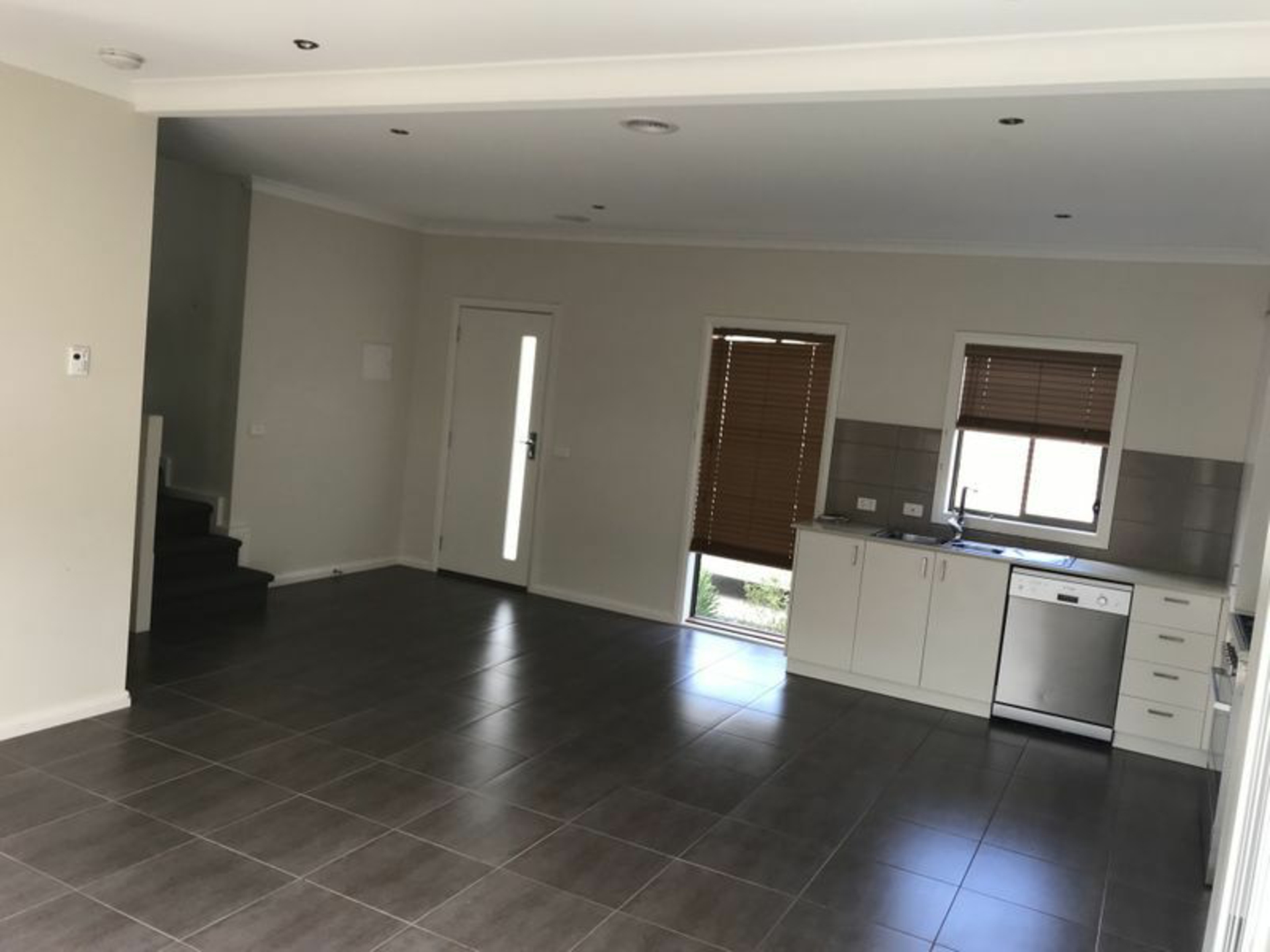 3/12 Stellato Place — photo 6 of 9